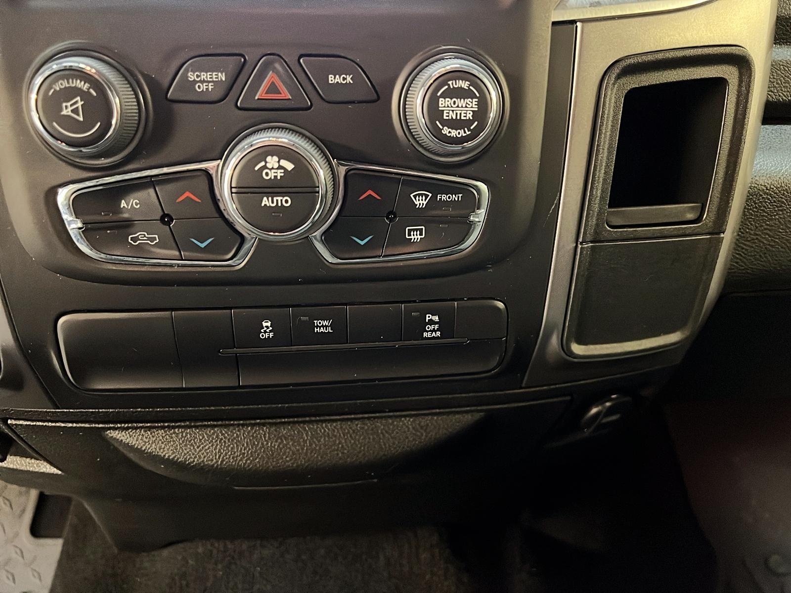 RAM 1500 Classic 2023 - Image #14