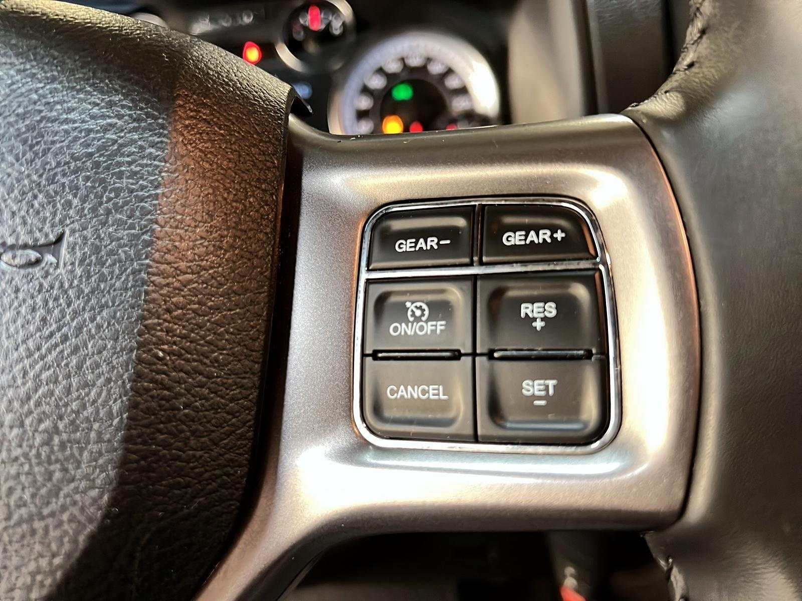 RAM 1500 Classic 2023 - Image #17