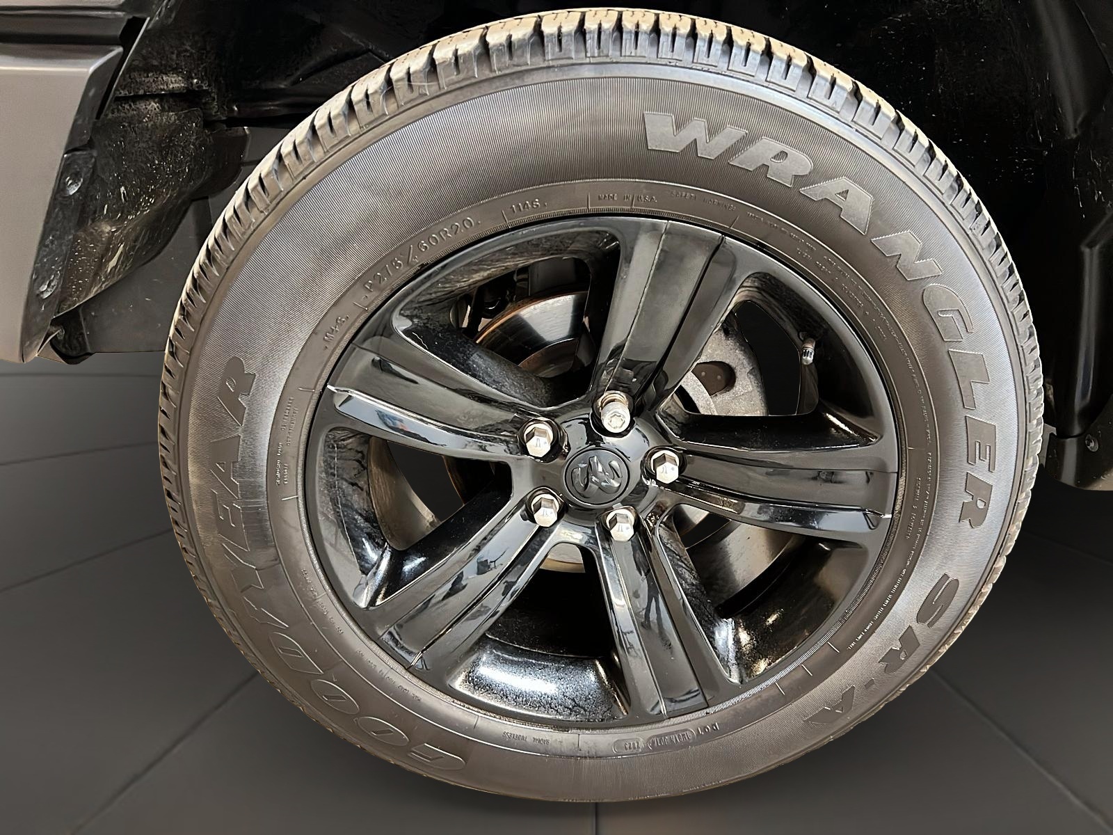 RAM 1500 Classic 2023 - Image #25