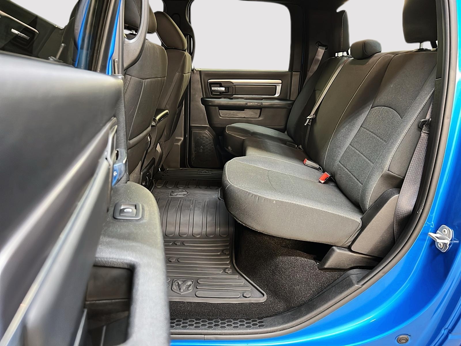 RAM 1500 Classic 2023 - Image #9