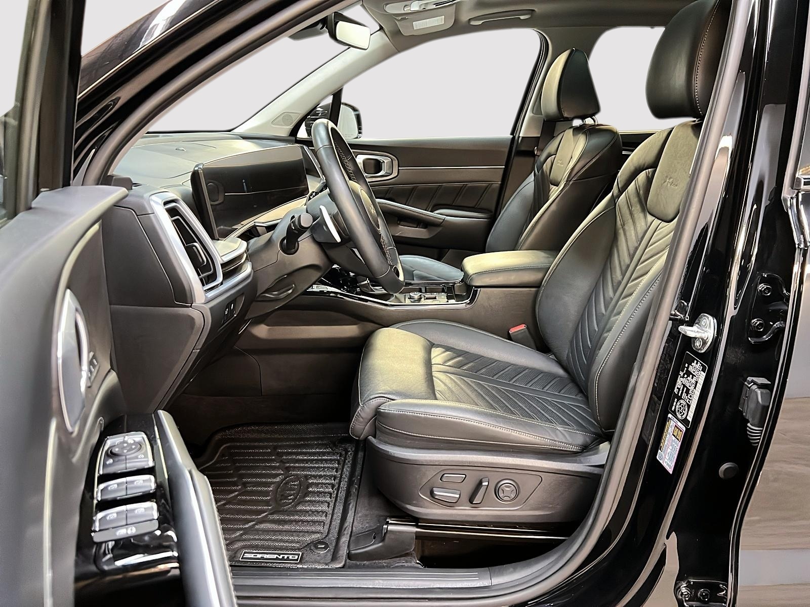 Kia Sorento X LINE LIMITED CUIR TOIT PANO NAV 4RM 2024 - image #7