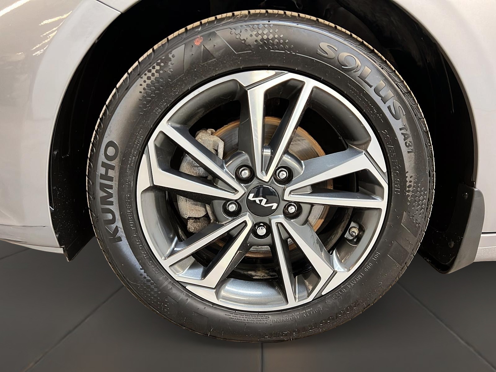 Kia Forte 2023 - Image #23