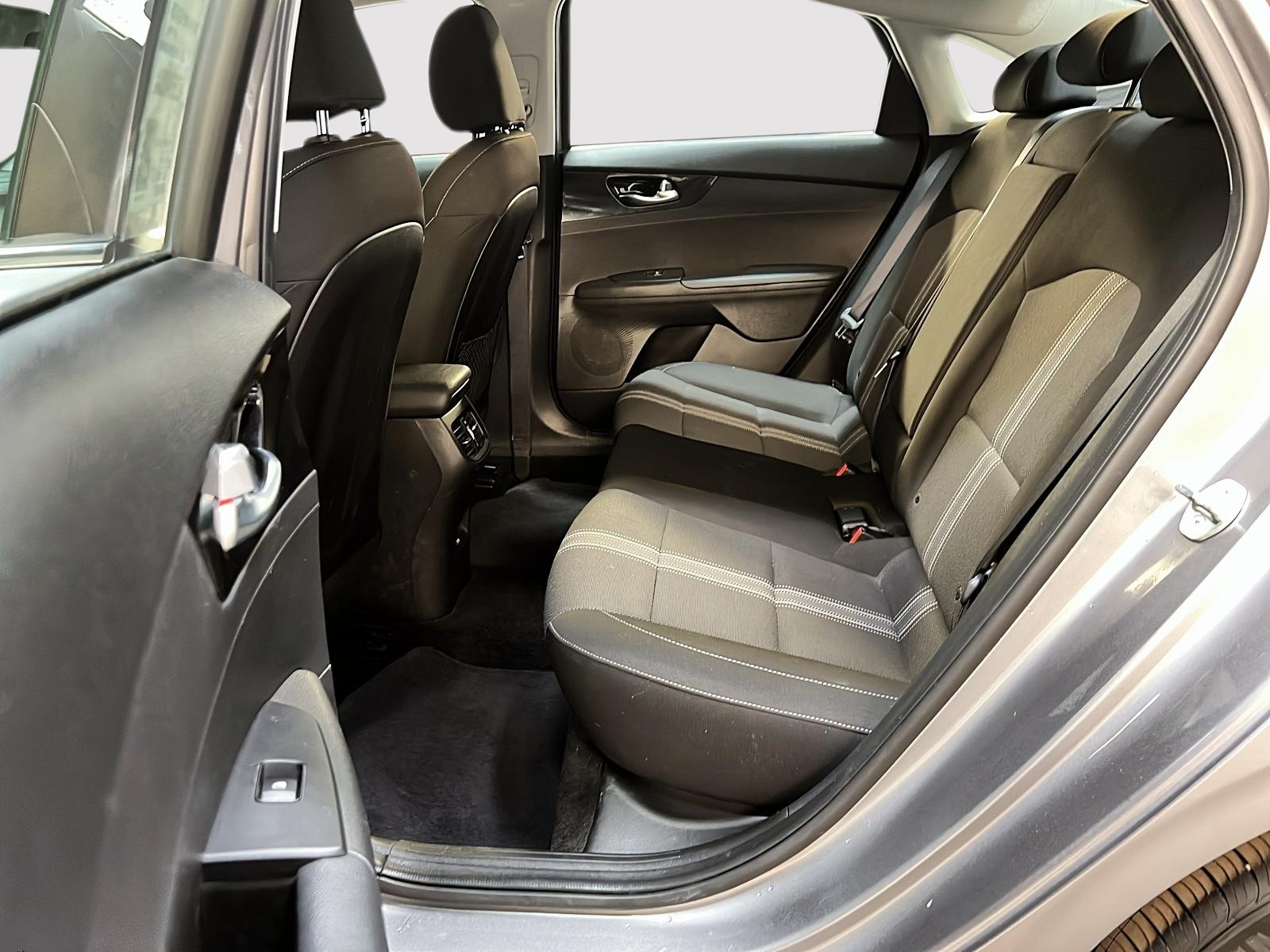 Kia Forte EX 2023 - image #9