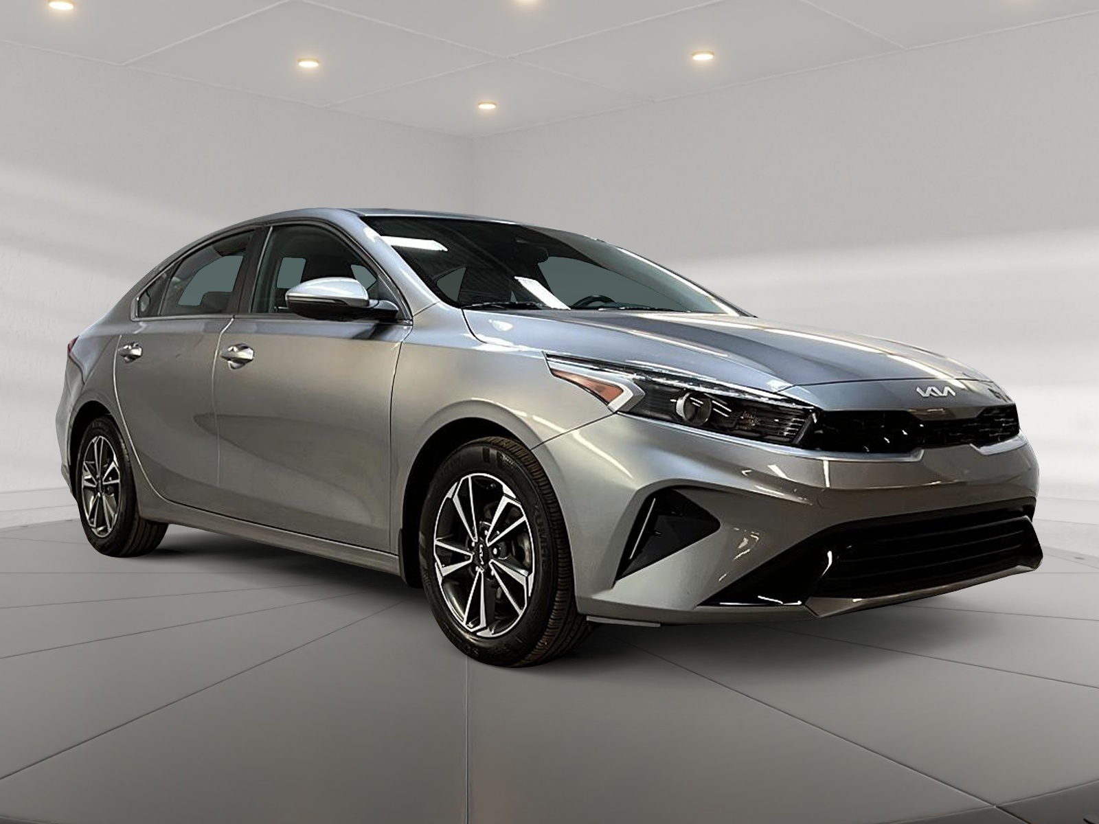 Kia Forte 2023 - Image #3