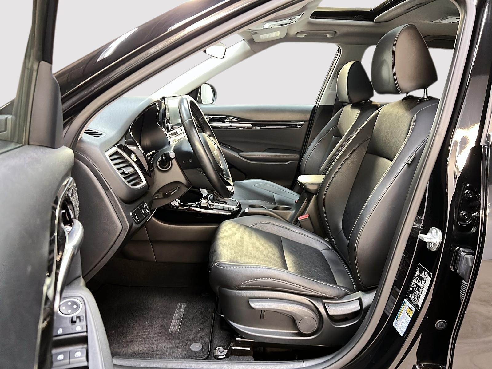 Kia SELTOS EX CUIR TOIT 4RM 2023 - image #7