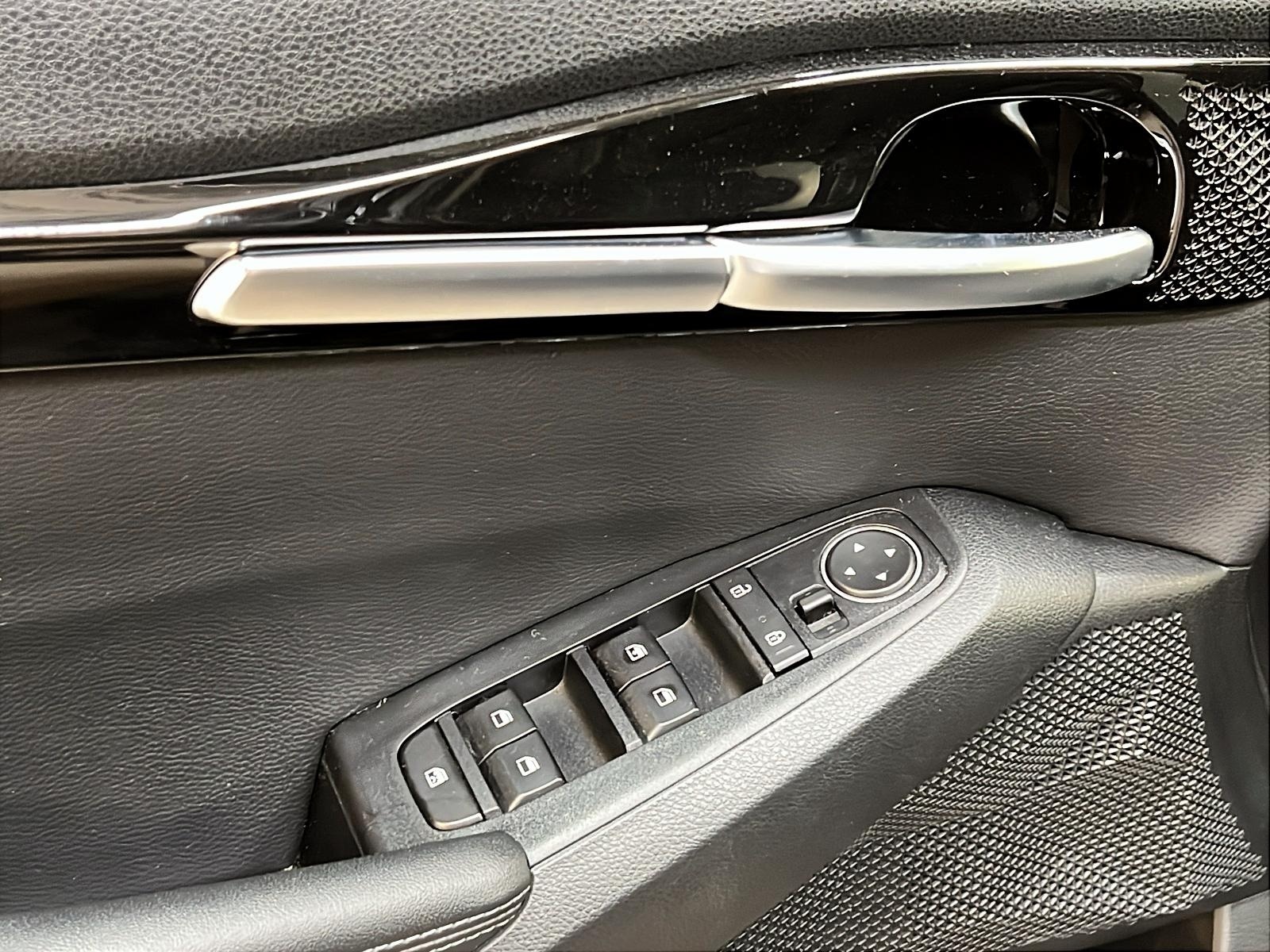 Kia SELTOS EX CUIR TOIT 4RM 2023 - image #22