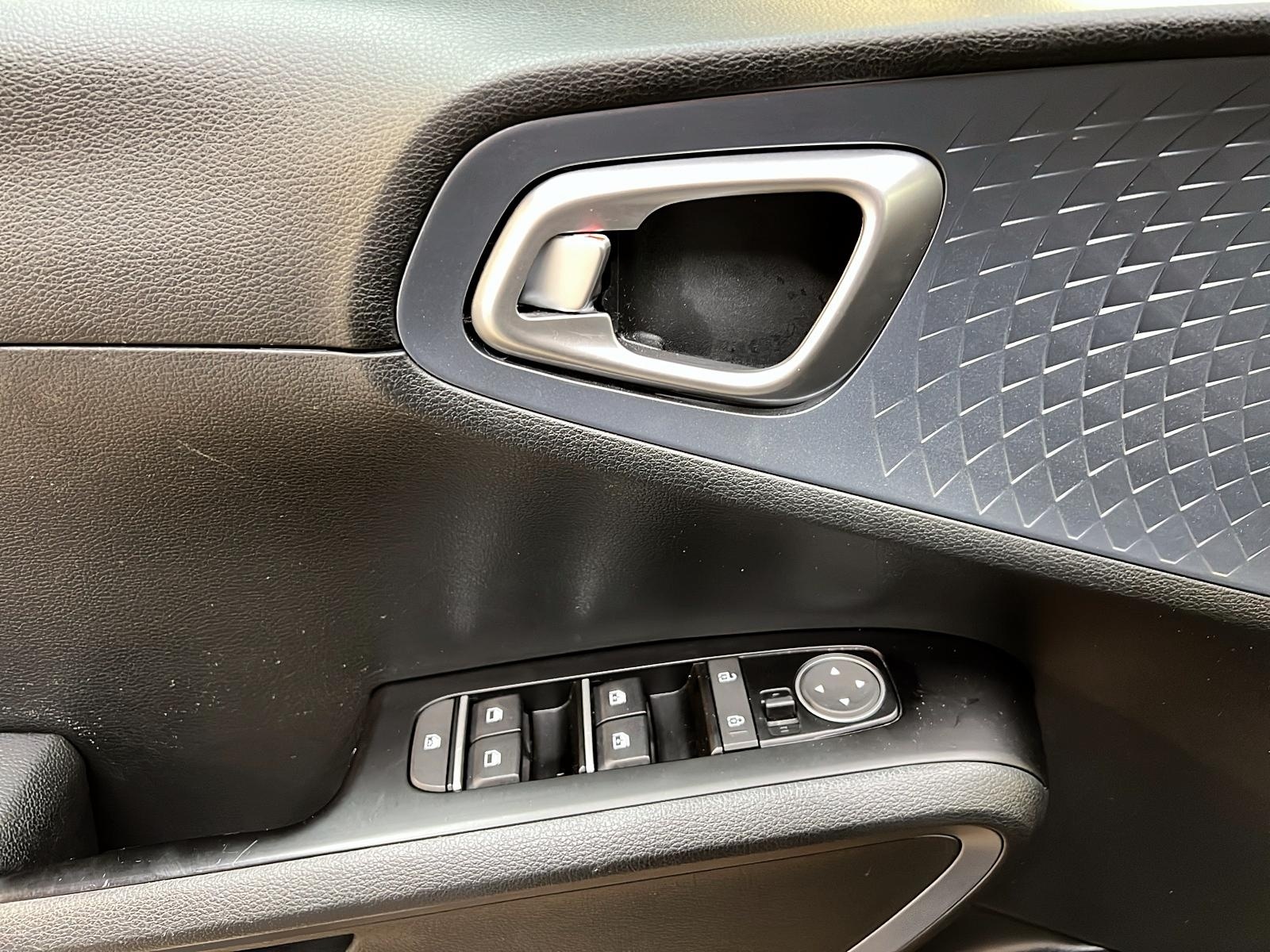 Kia Soul EX 2023 - image #20