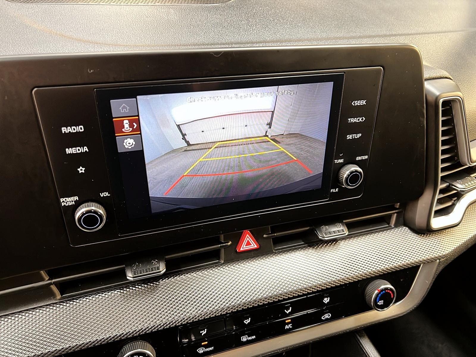 Kia Sportage LX 4RM 2023 - image #16