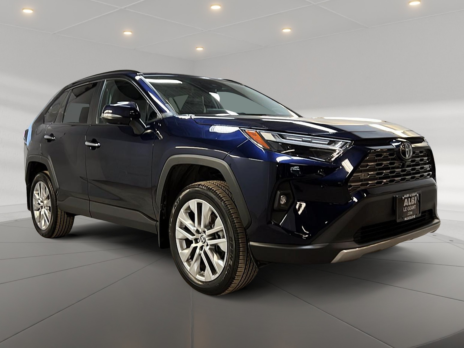 Toyota RAV4 2024 - Image #3