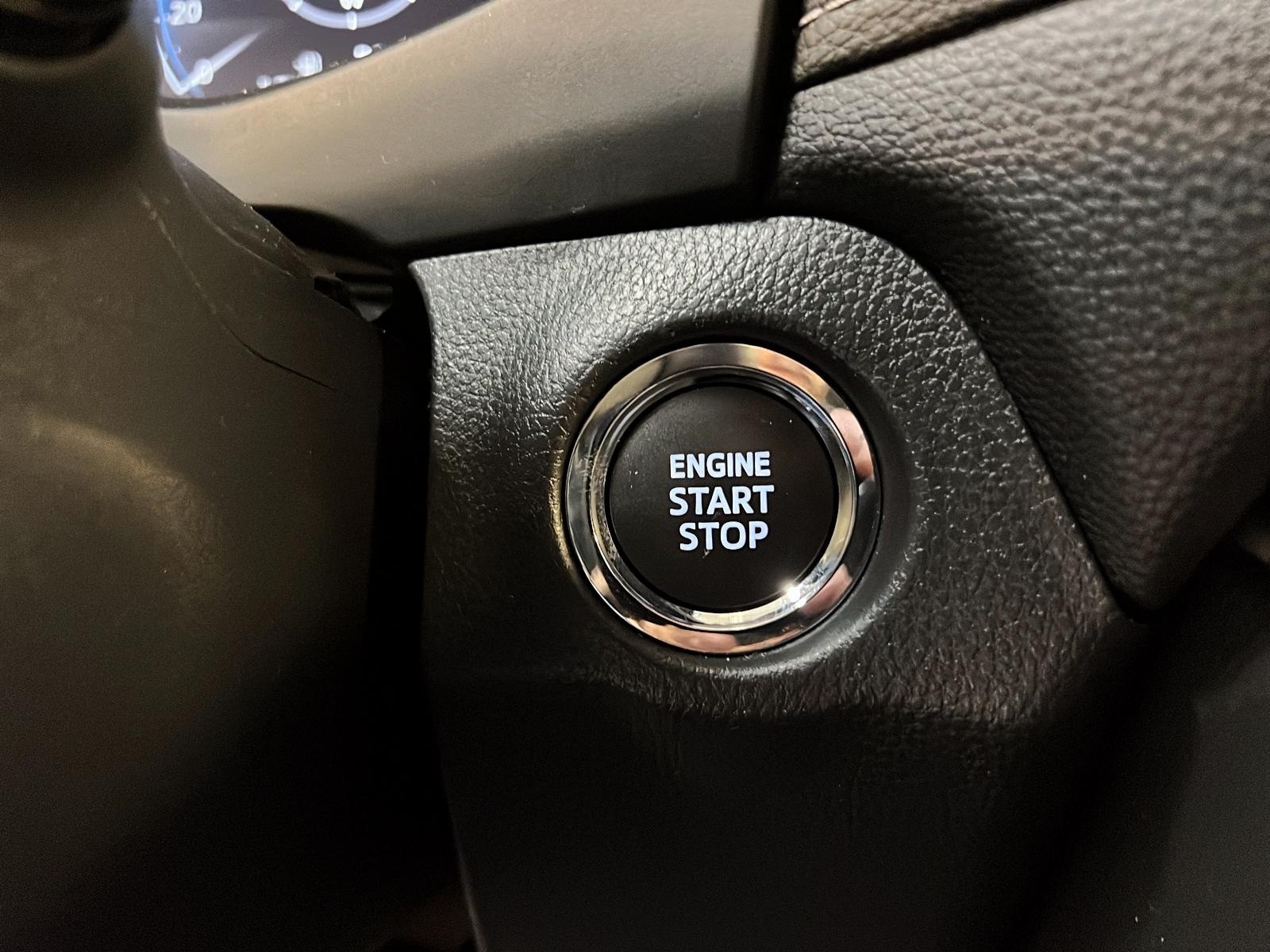 Toyota RAV4 LIMITED CUIR TOIT NAV 4RM 2024 - image #20