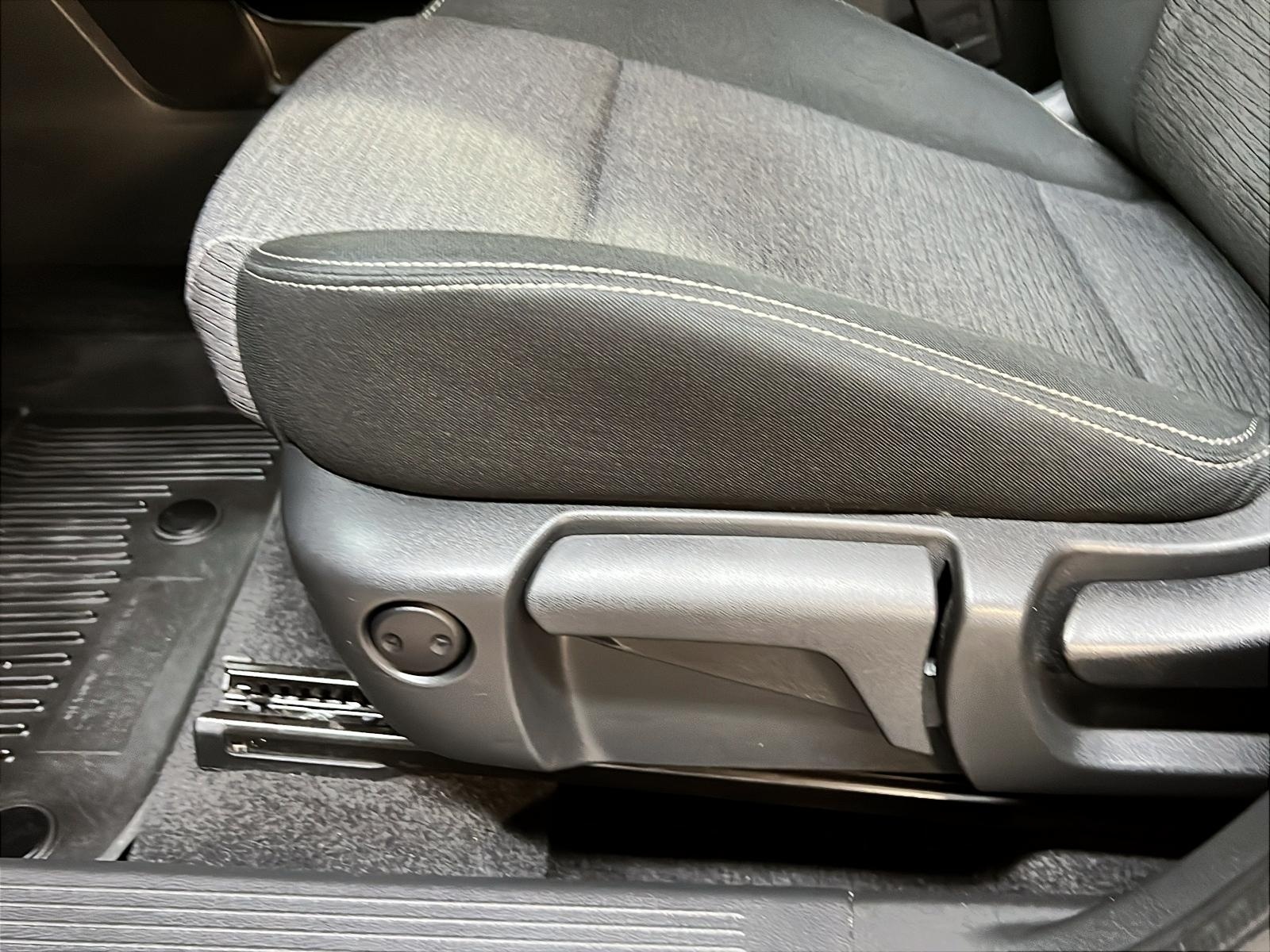 Nissan Rogue S 4RM 2022 - image #23