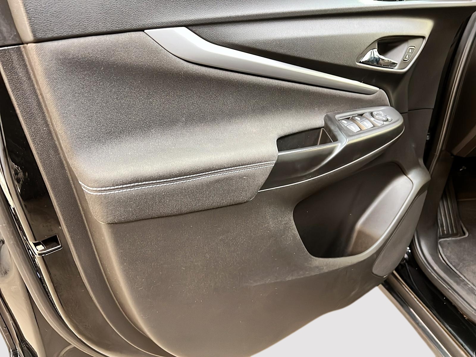 Chevrolet Bolt EUV 2023 - Image #22