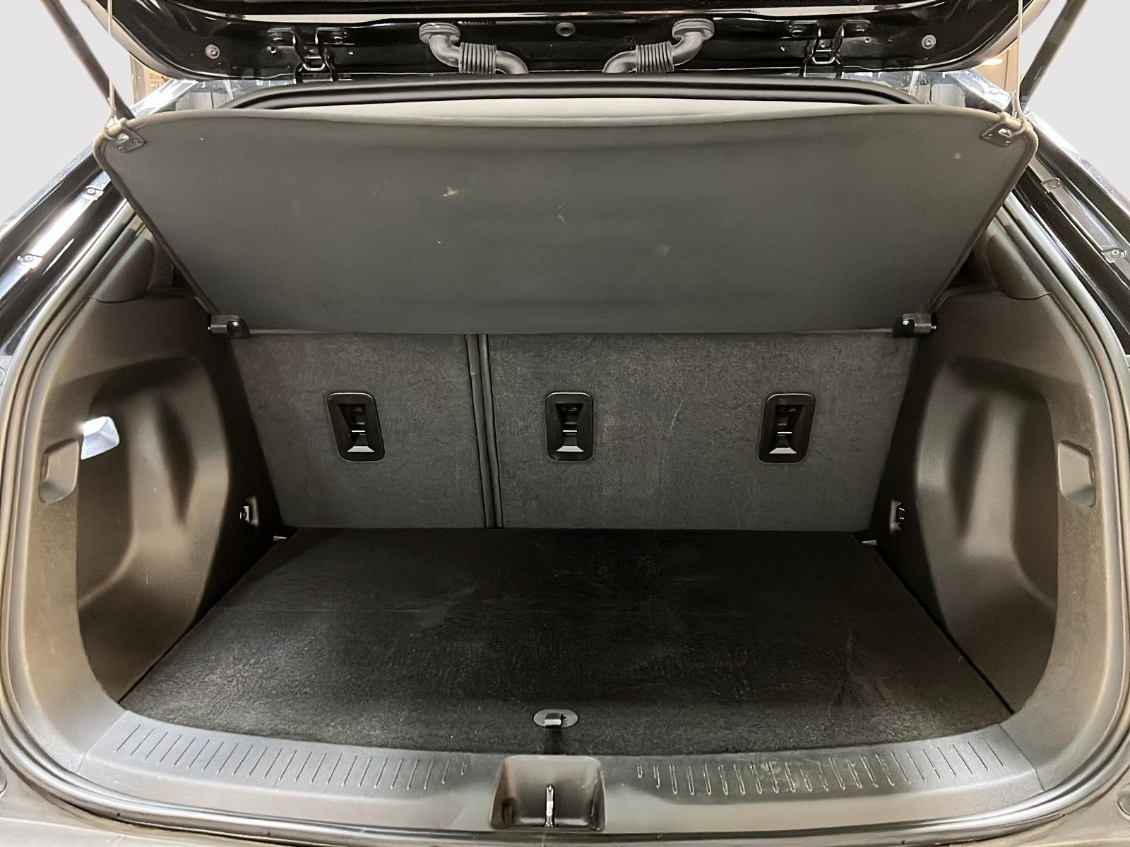 Chevrolet Bolt EUV 2LT 2023 - image #12