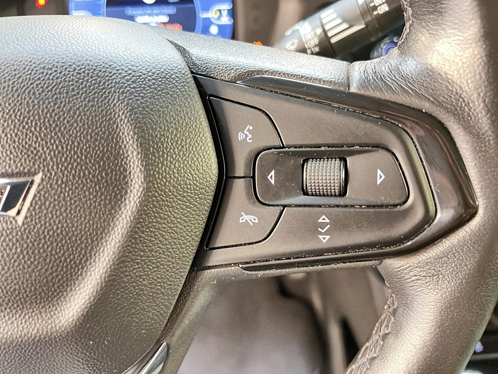 Chevrolet Bolt EUV 2LT 2023 - image #18