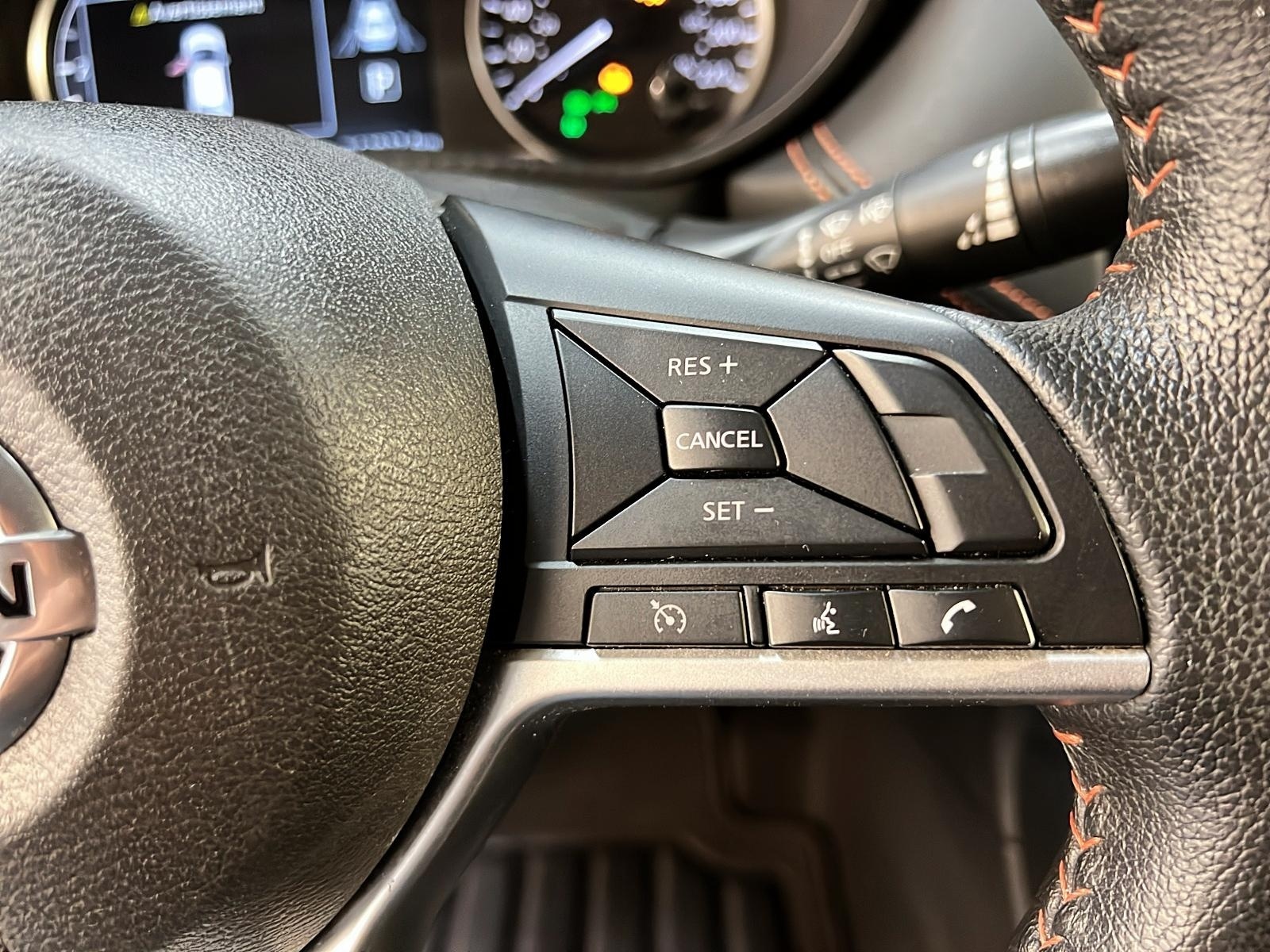 Nissan Versa SR 2022 - image #18