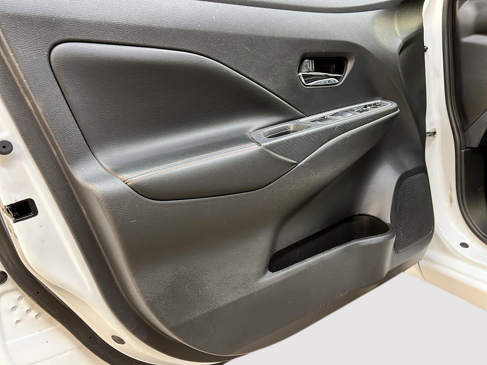 Nissan Versa SR 2022 - image #21