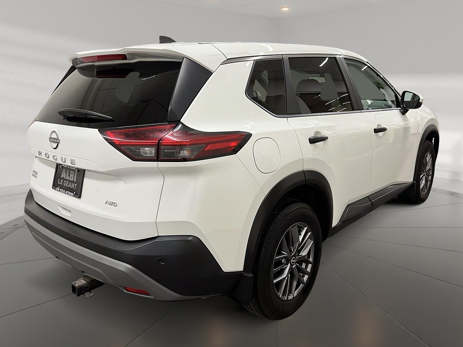 Nissan Rogue S 4RM 2023 - image #4