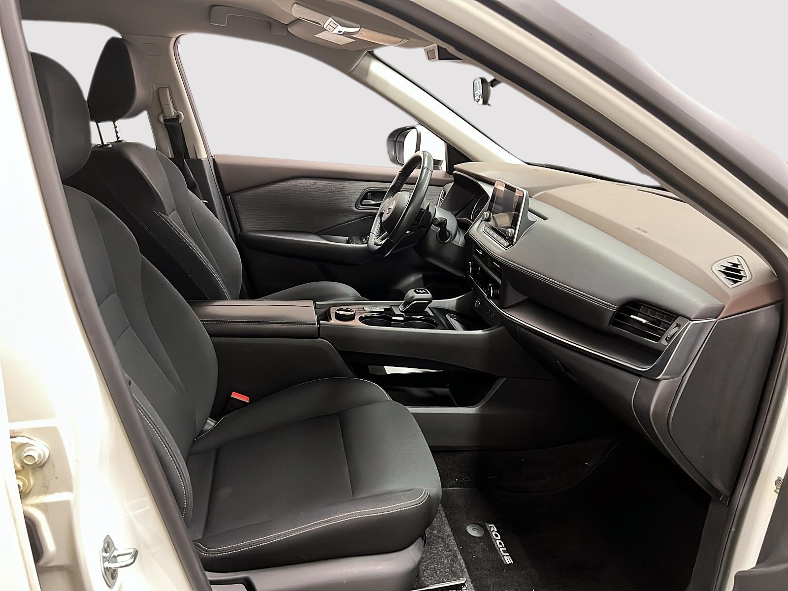 Nissan Rogue 2023 - Image #8