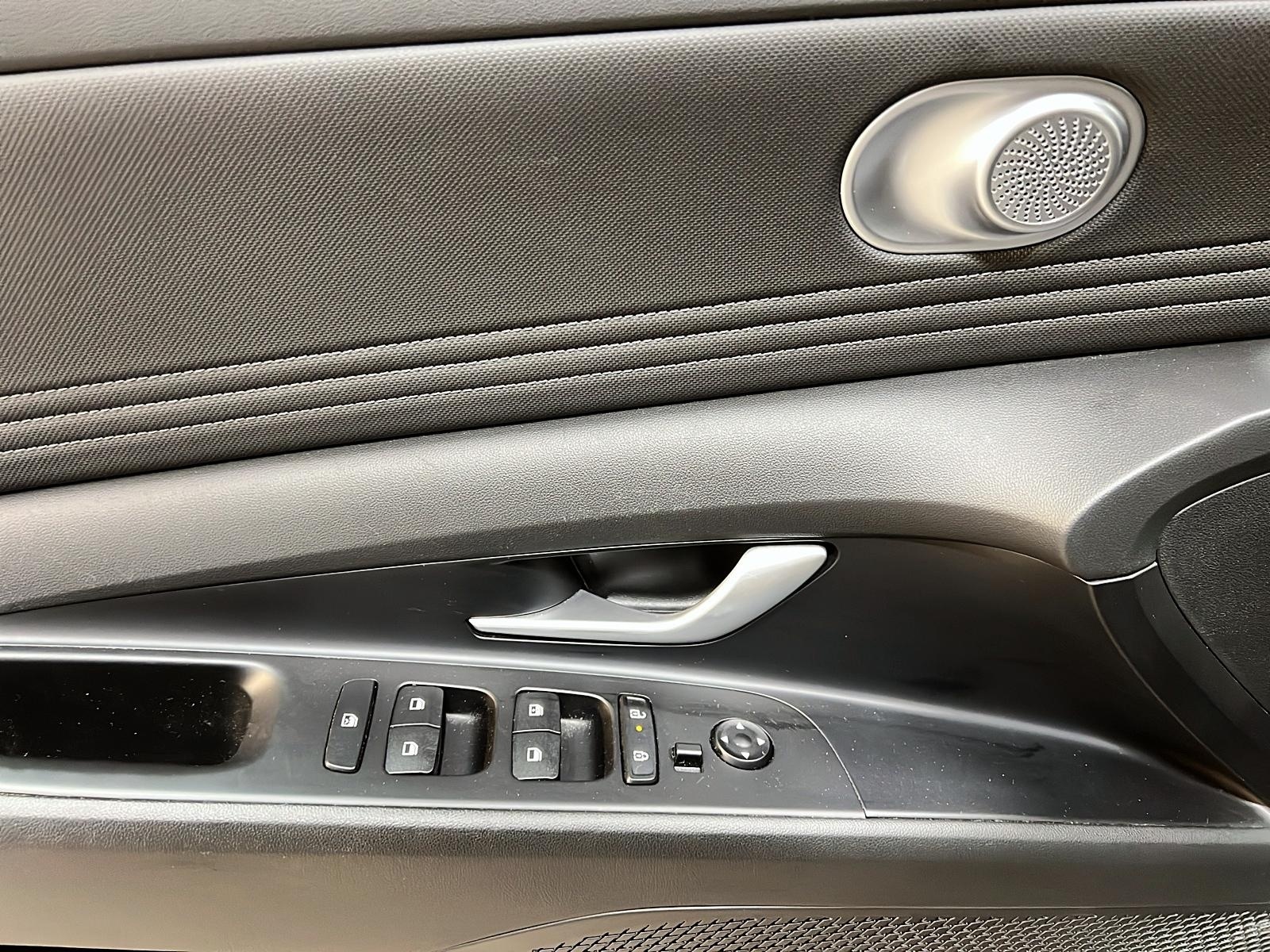 Hyundai Elantra PREFERRED TECH TOIT NAV 2024 - image #22