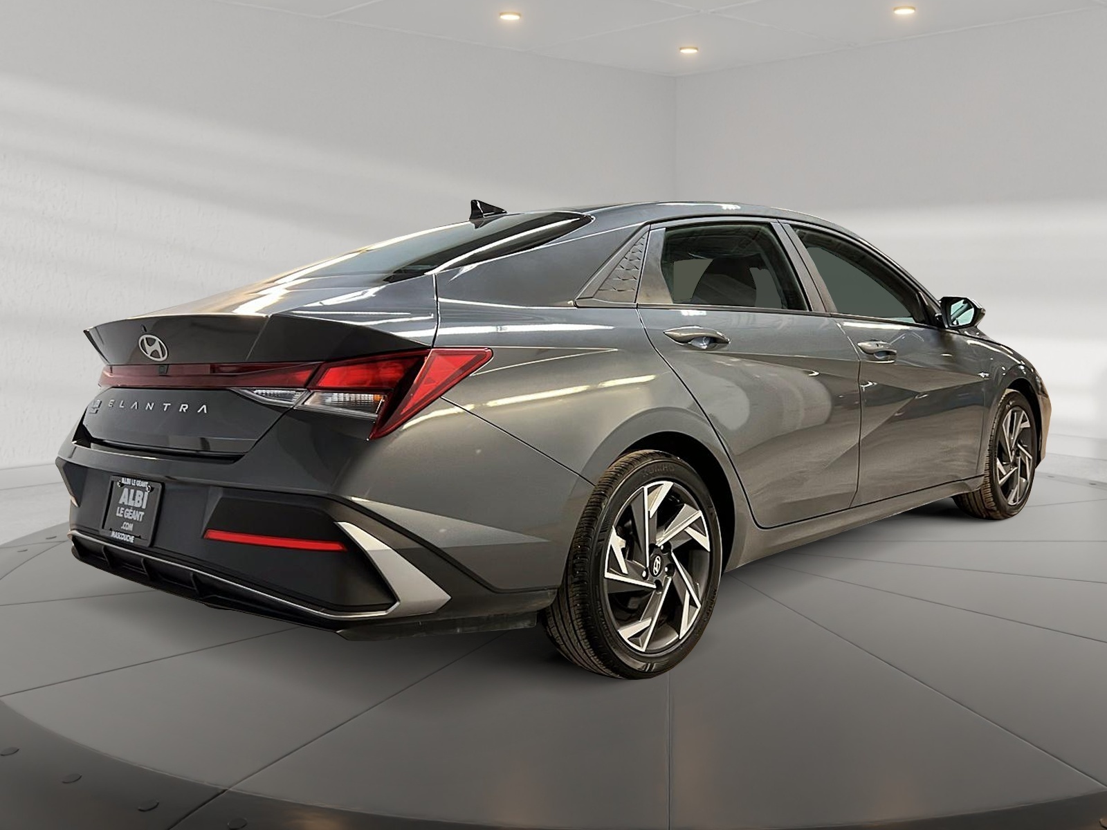 Hyundai Elantra 2024 - Image #4