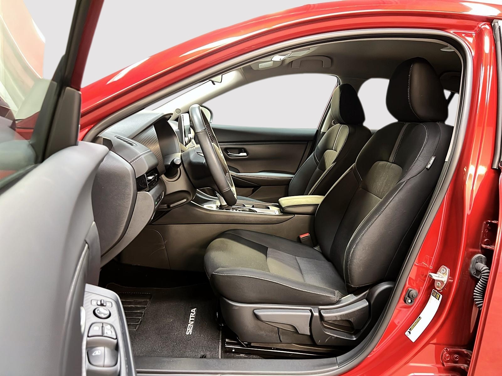 Nissan Sentra SV 2023 - image #7