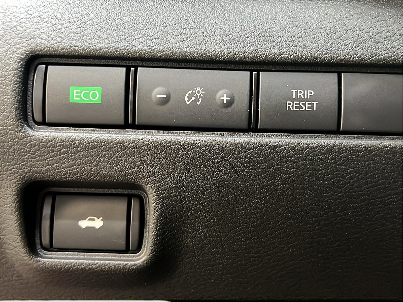 Nissan Sentra SV 2023 - image #20