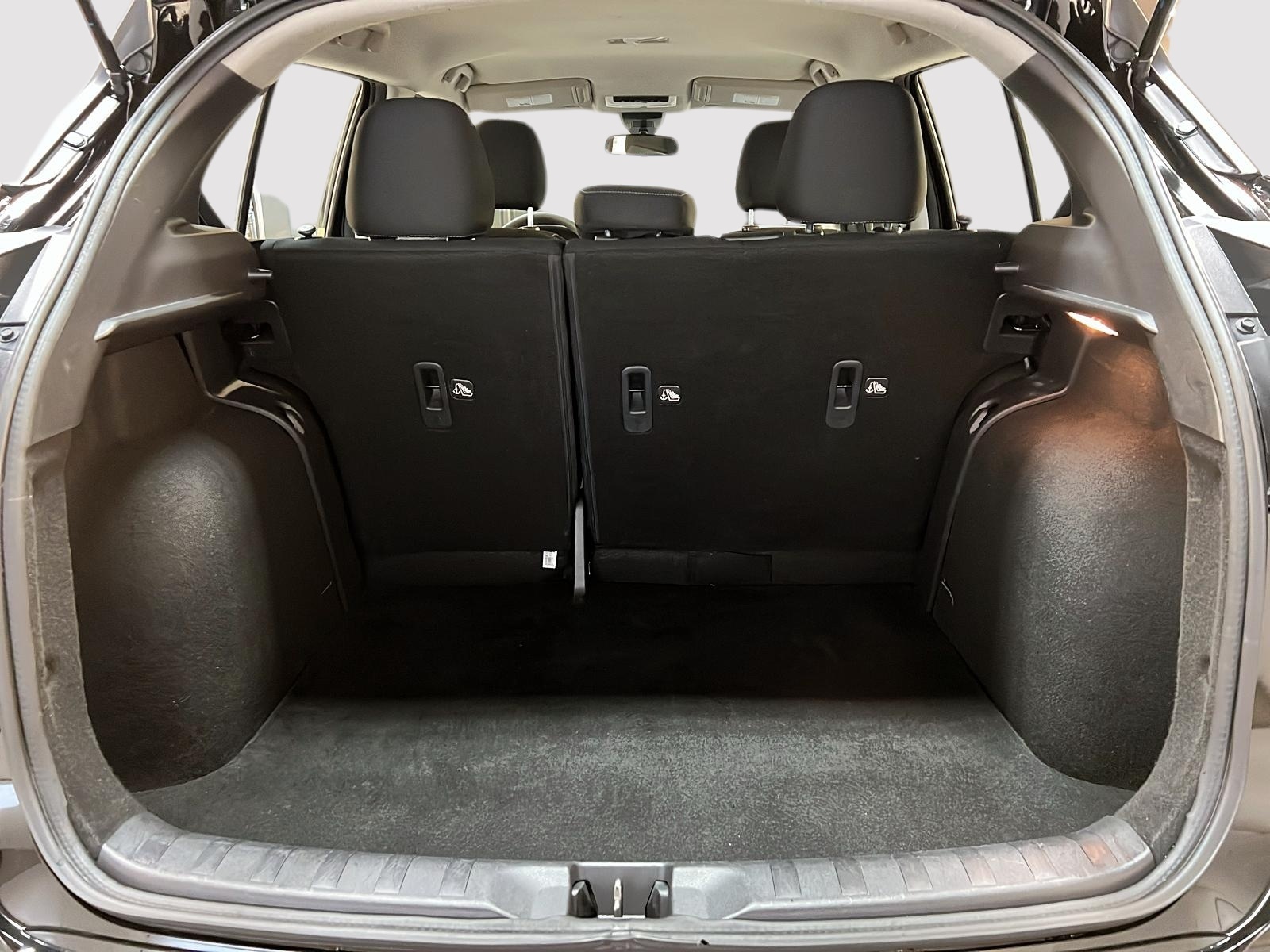 Nissan Kicks SV SPECIAL EDITION 2023 - image #12