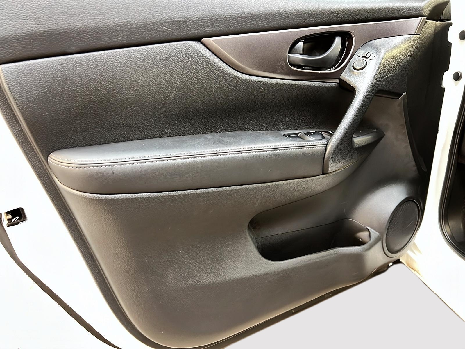 Nissan Qashqai S 4RM 2023 - image #22