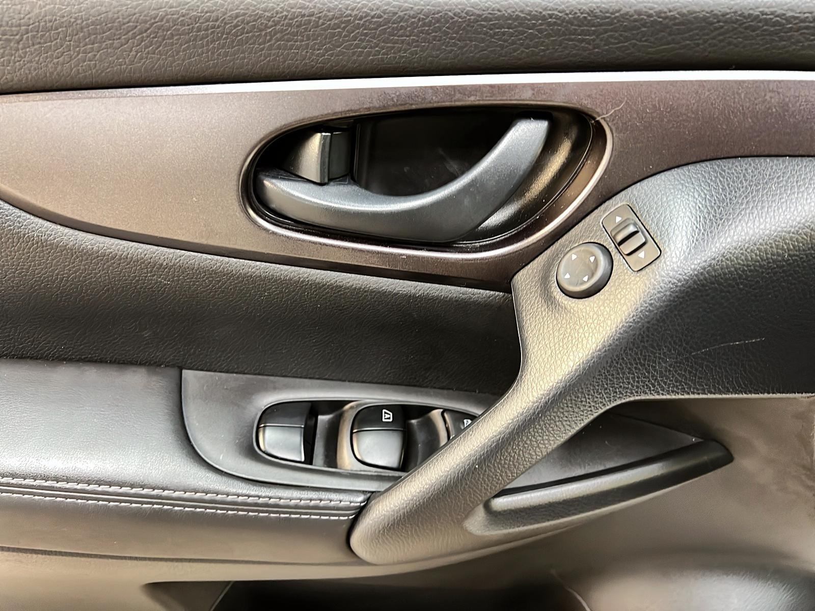 Nissan Qashqai S 4RM 2023 - image #21