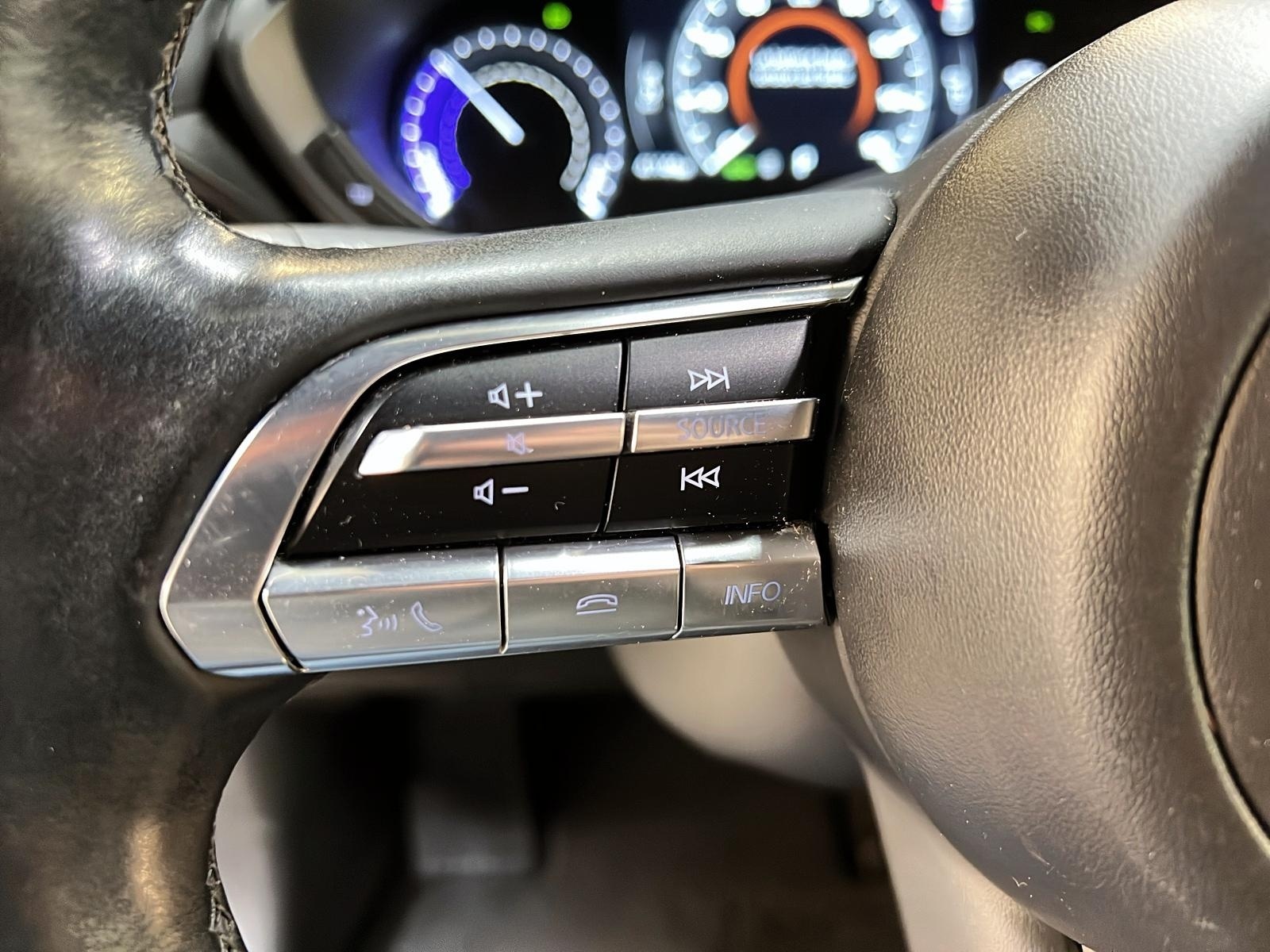 Mazda MX-30 GS NAV 2023 - image #21