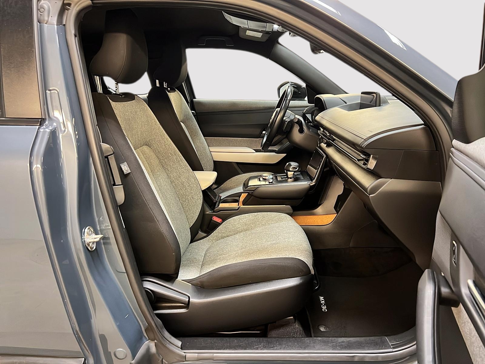 Mazda MX-30 2023 - Image #8