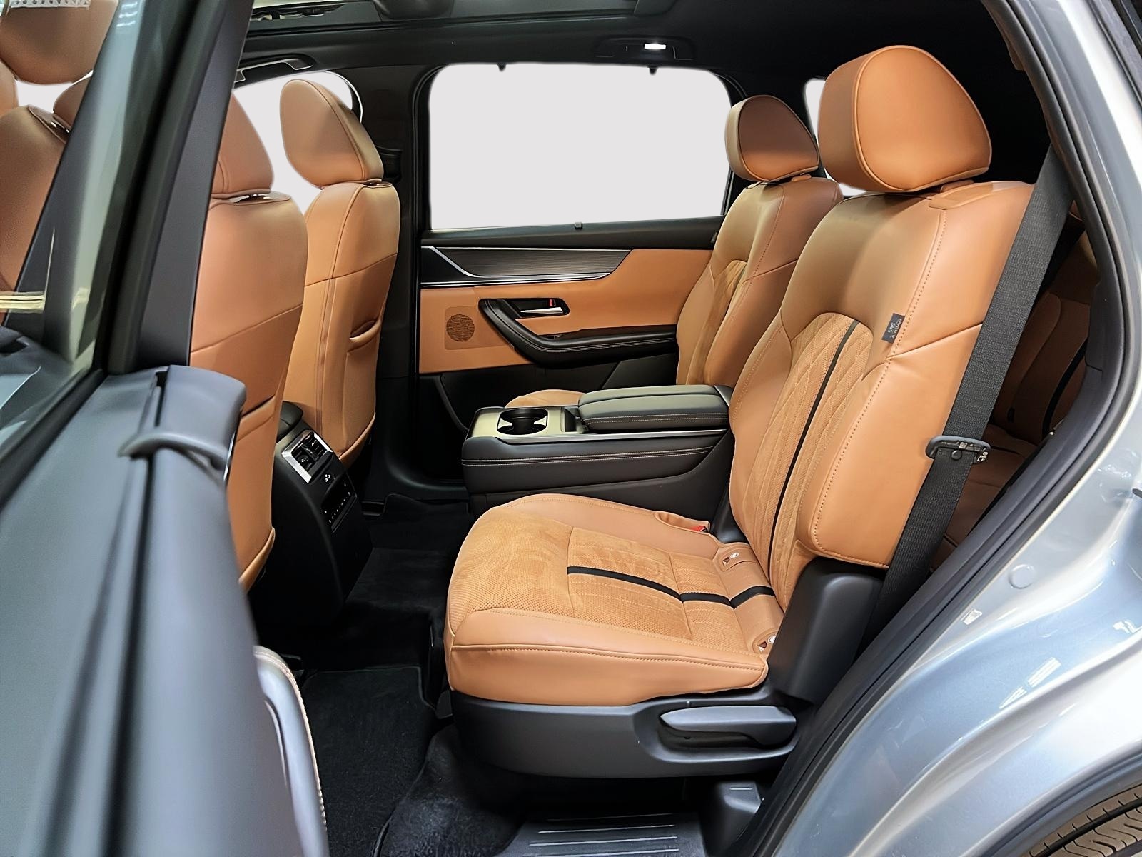 Mazda CX-90 SIGNATURE MHEV TOIT PANO NAV 4RM 2024 - image #9