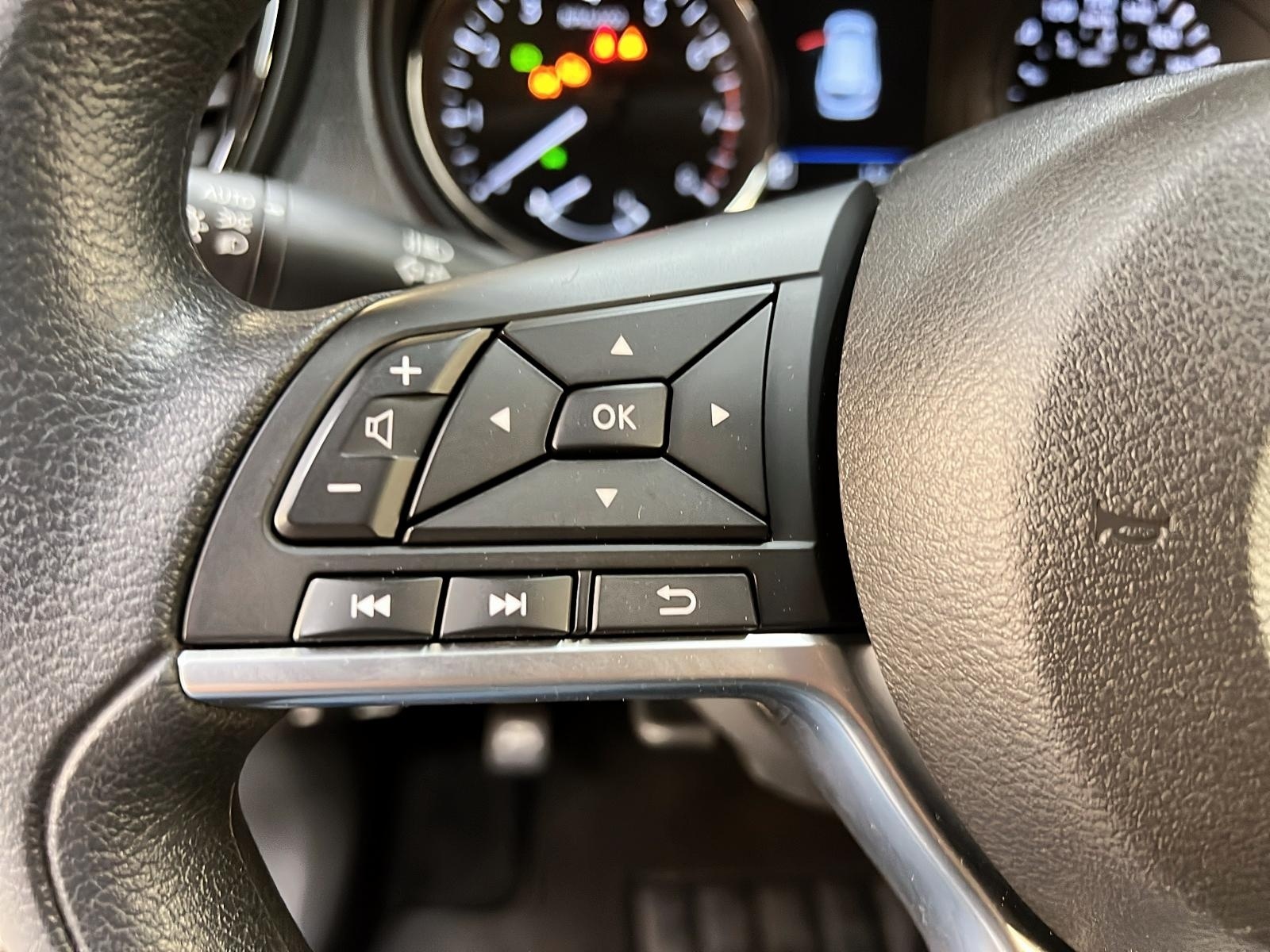 Nissan Qashqai S 4RM 2023 - image #19