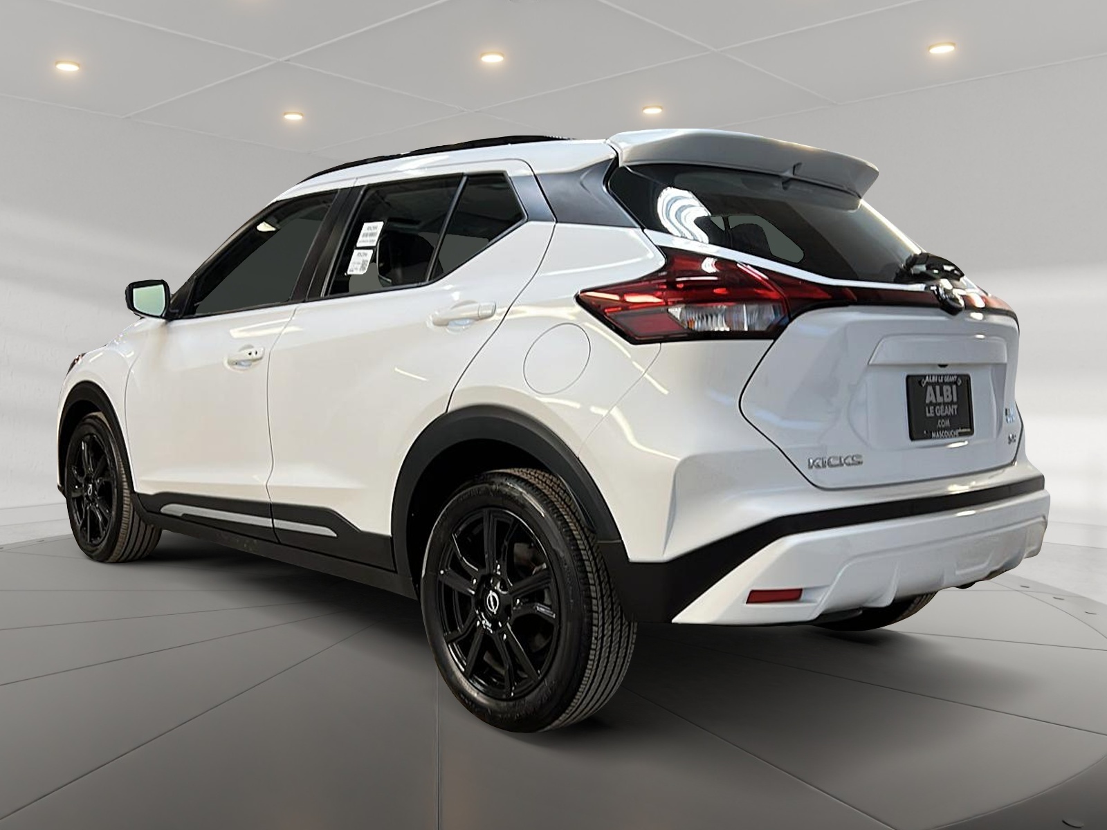 Nissan Kicks 2023 - Image #6