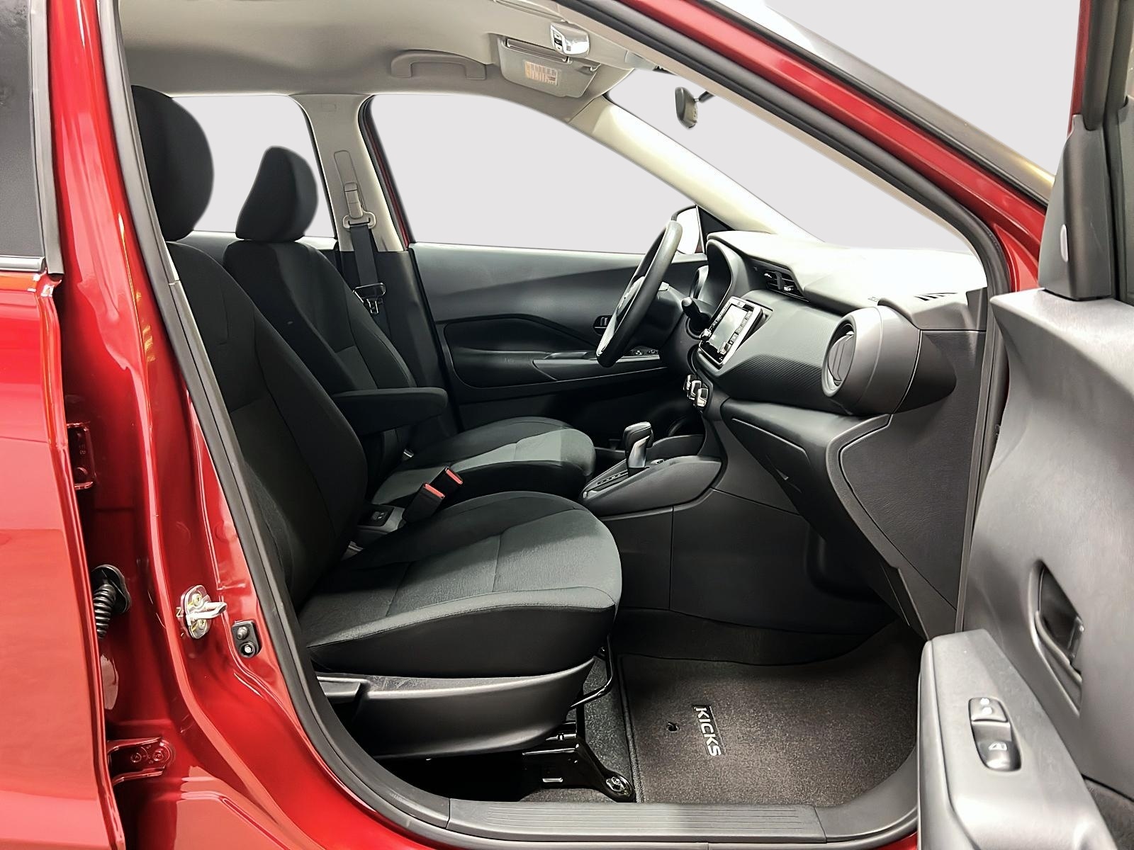 Nissan KICKS PLAY S 2025 — photo 8
