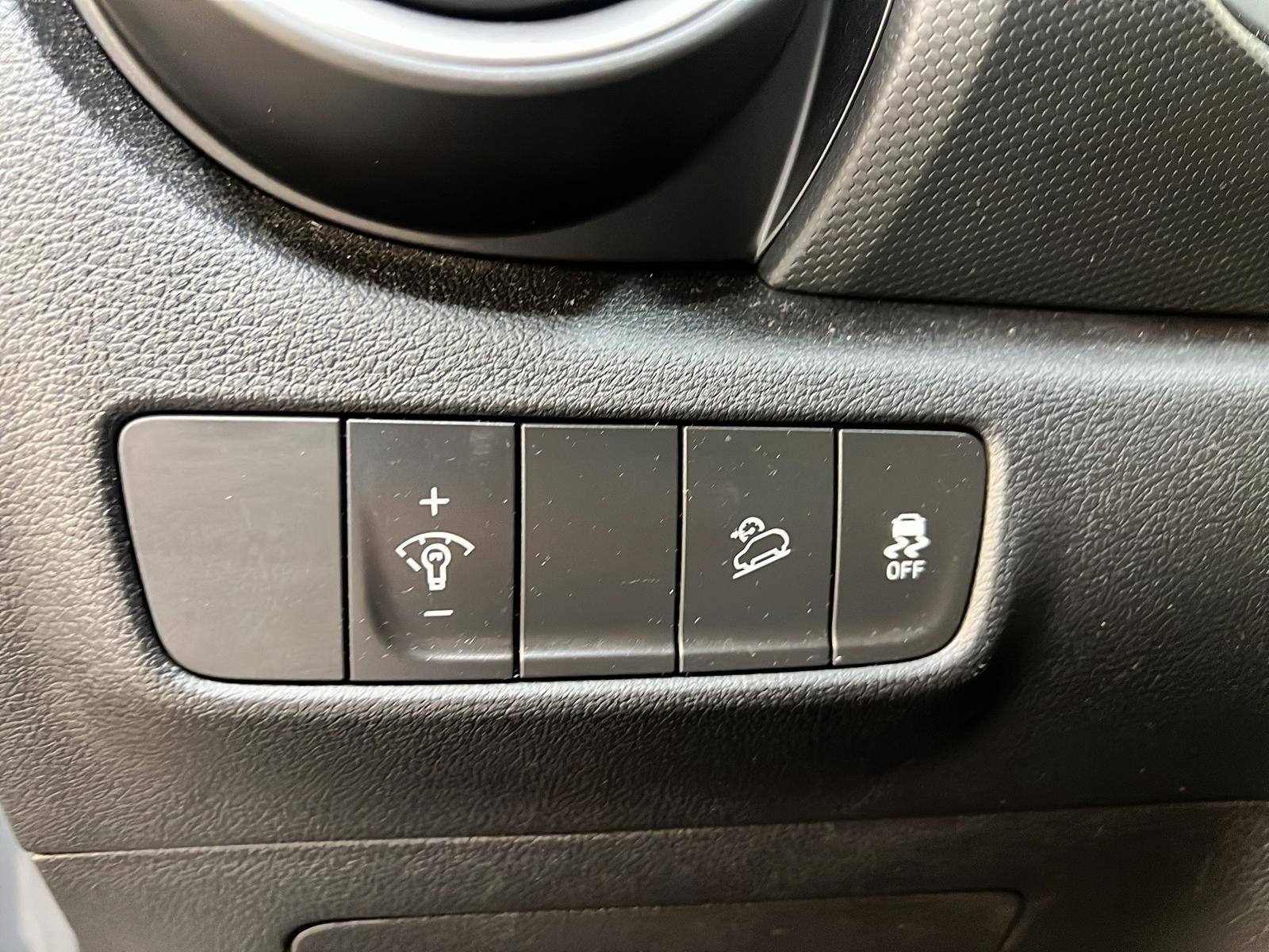 Hyundai Kona PREFERRED 2023 - image #20
