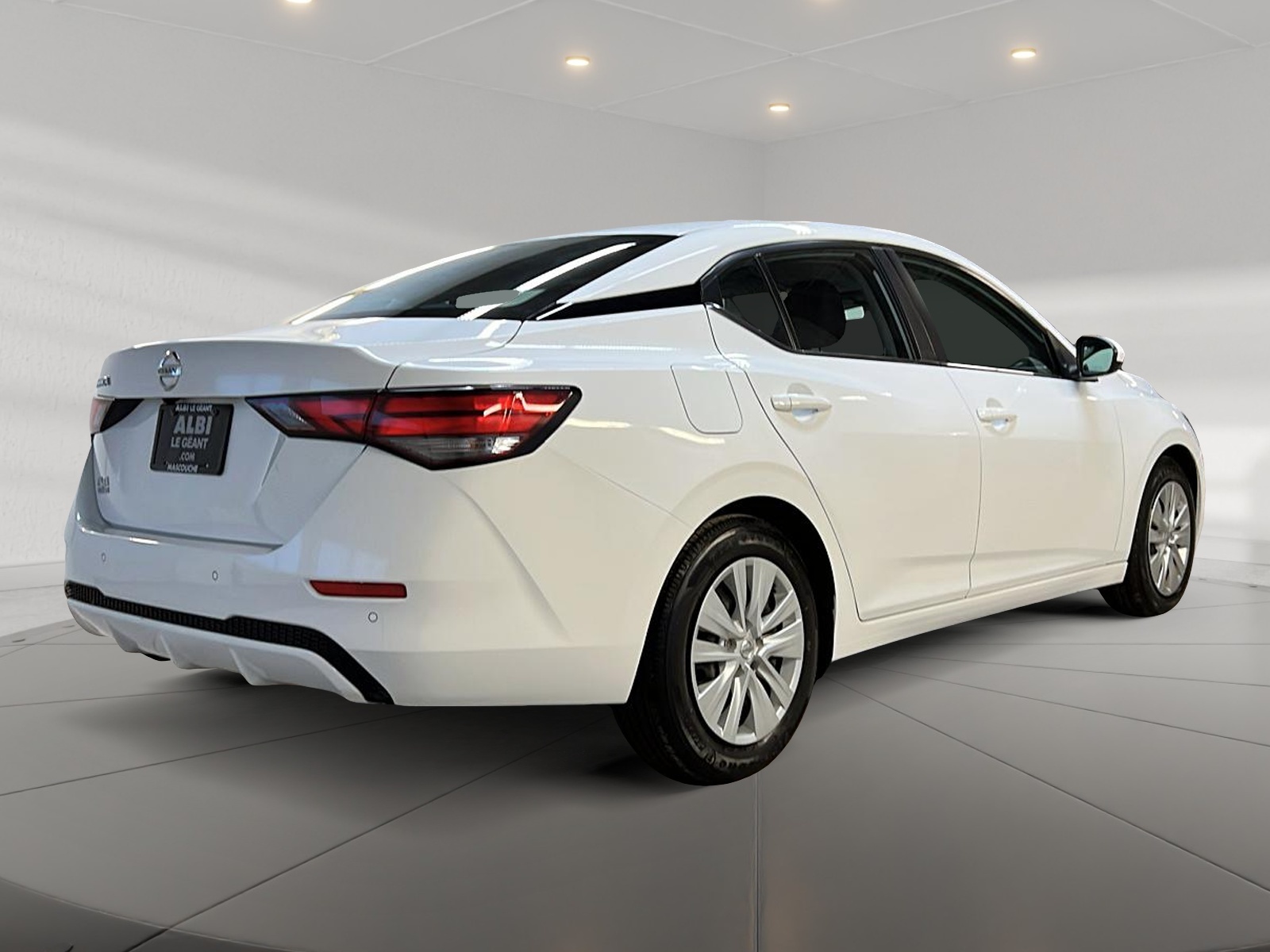Nissan Sentra S PLUS 2023 - image #4