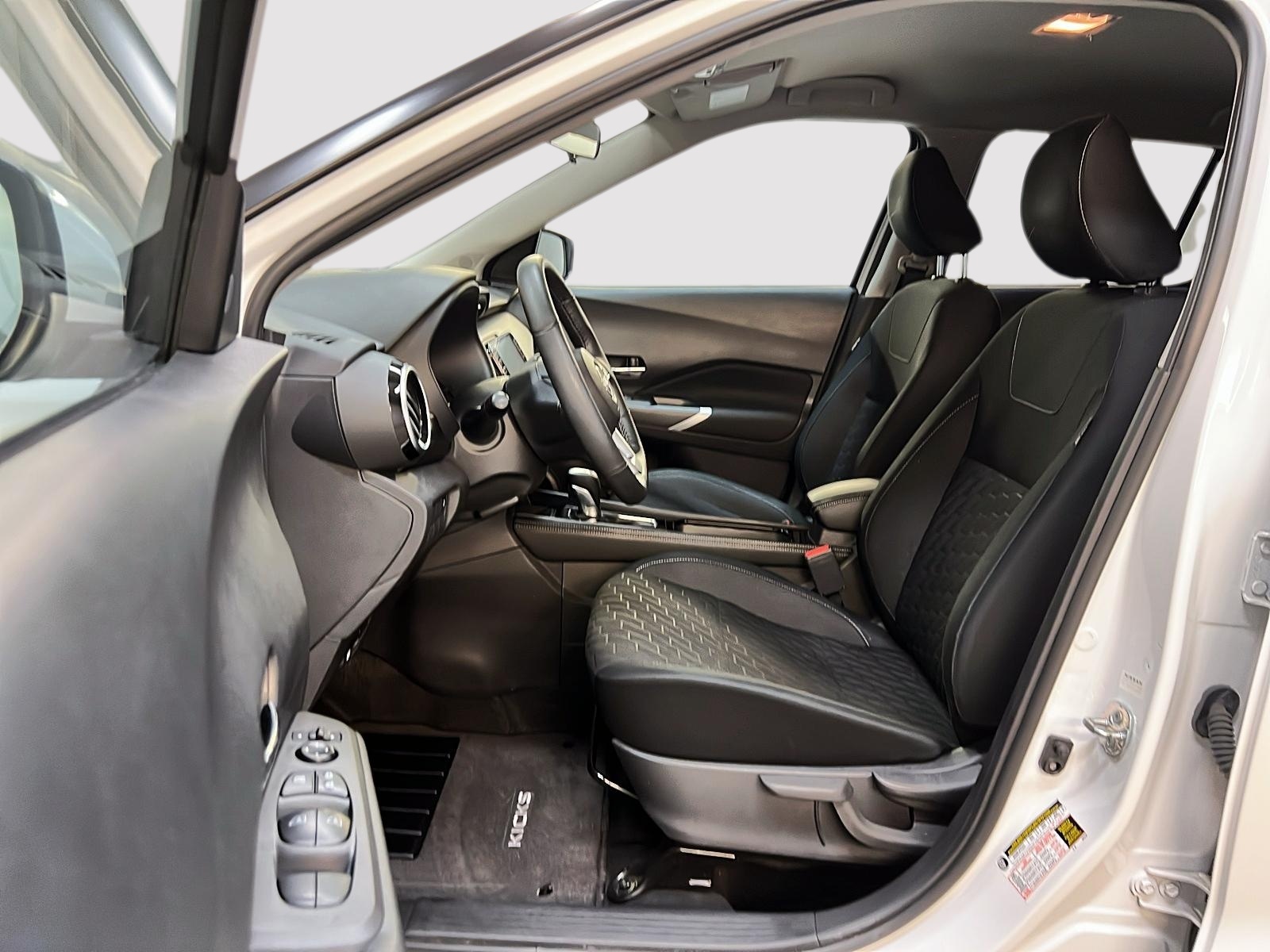 Nissan Kicks SV 2023 - image #7