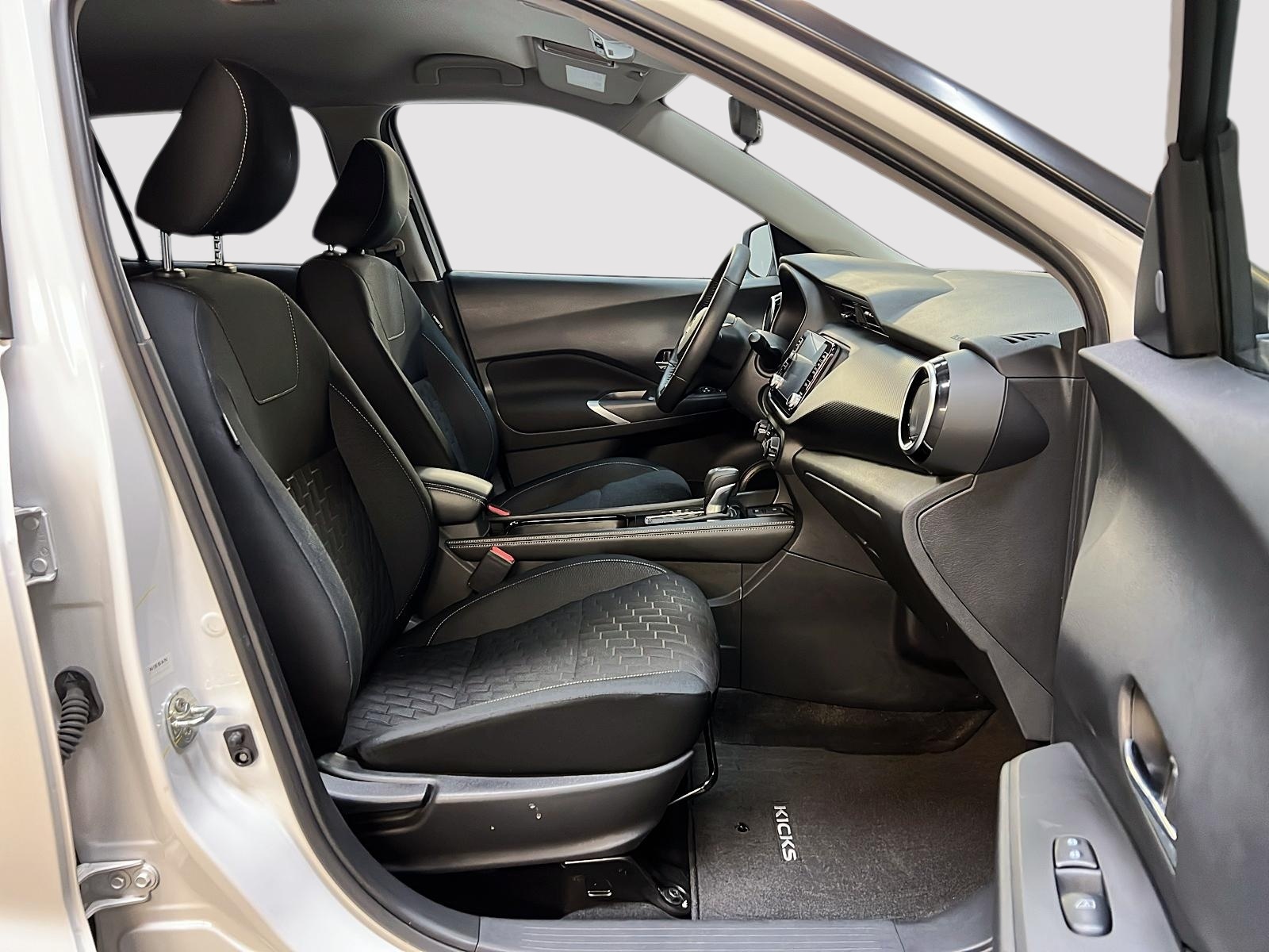 Nissan Kicks 2023 - Image #8