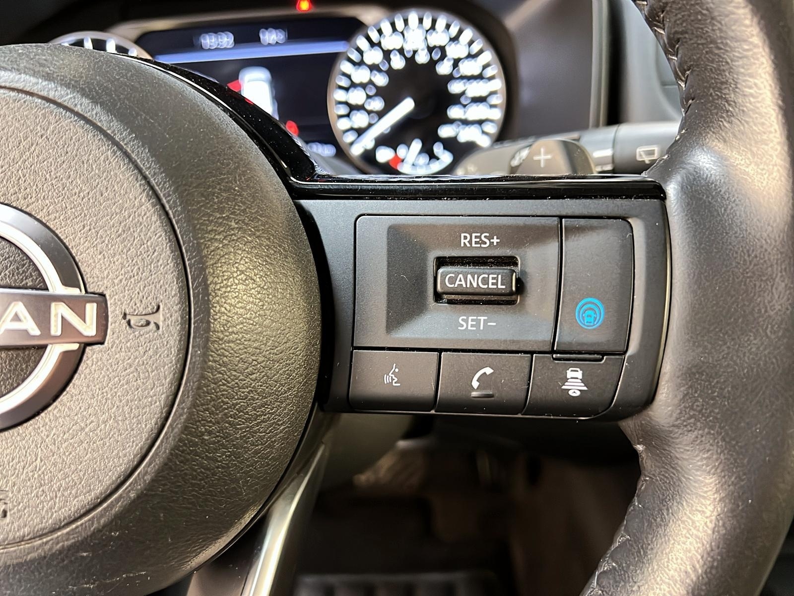 Nissan Rogue SV PREMIUM CUIR TOIT PANO 4RM 2022 - image #21