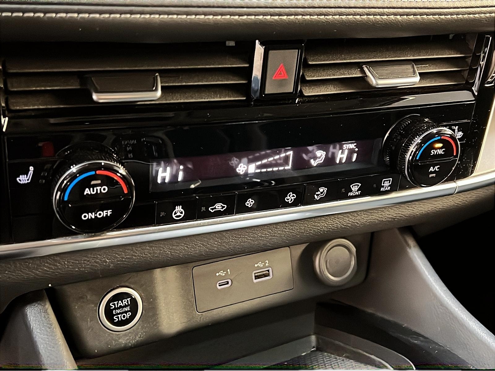 Nissan Rogue SV PREMIUM CUIR TOIT PANO 4RM 2022 - image #17