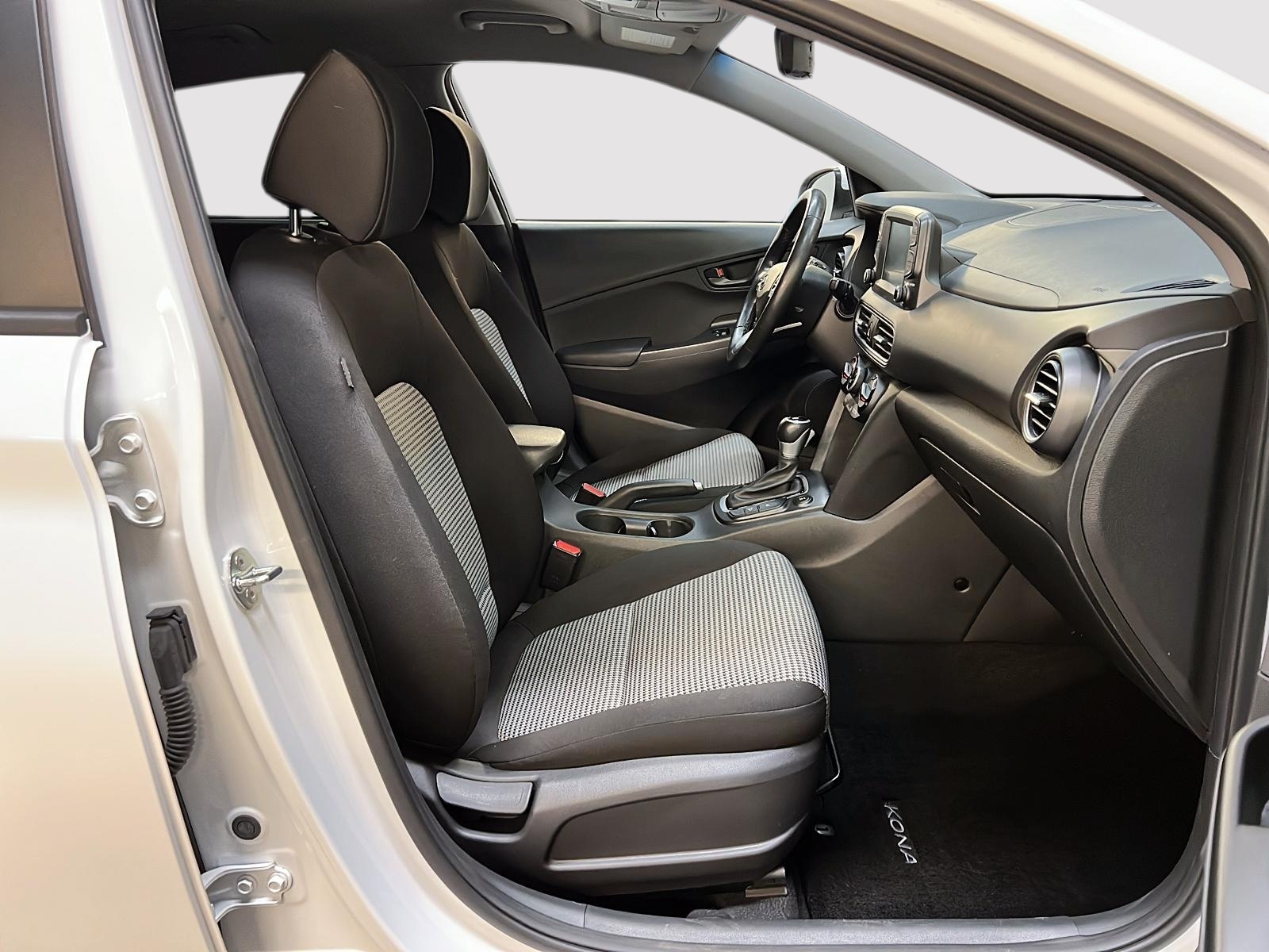 Hyundai Kona PREFERRED 4RM 2021 - image #8