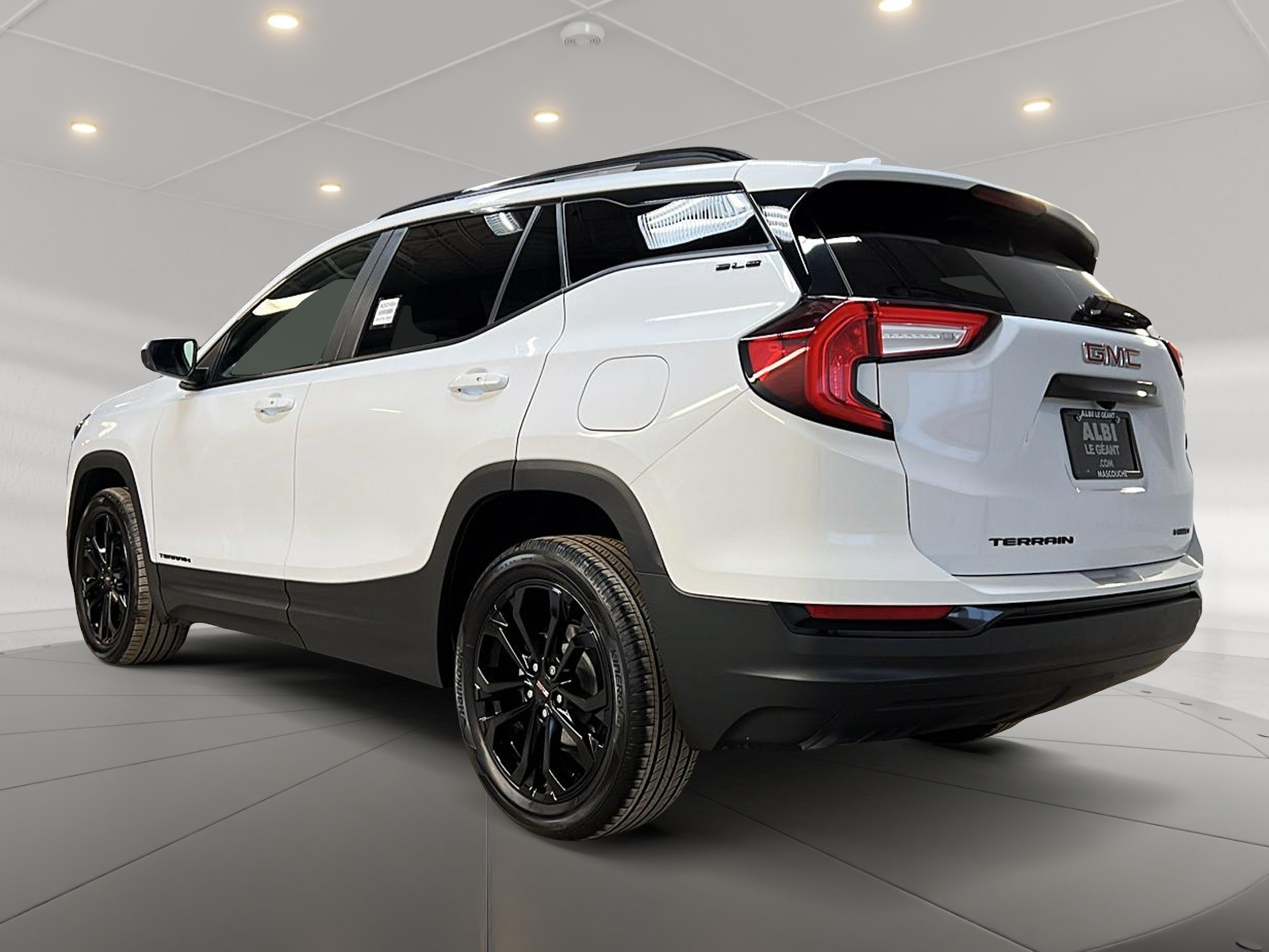 GMC Terrain 2022 - Image #6