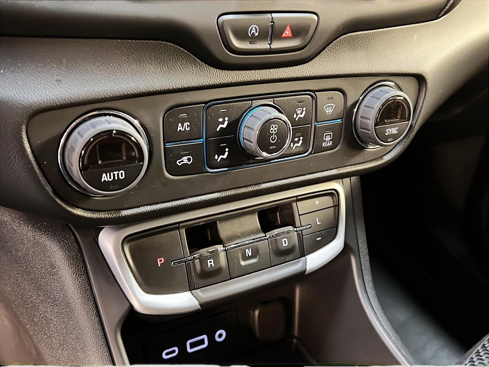 GMC Terrain 2022 - Image #15