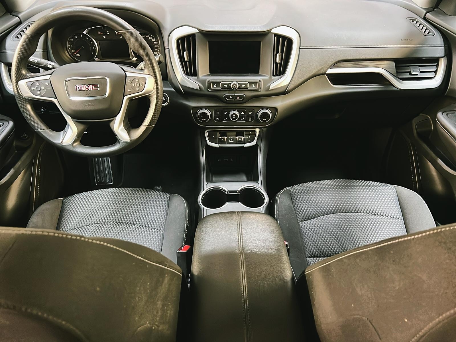 GMC Terrain 2022 - Image #10
