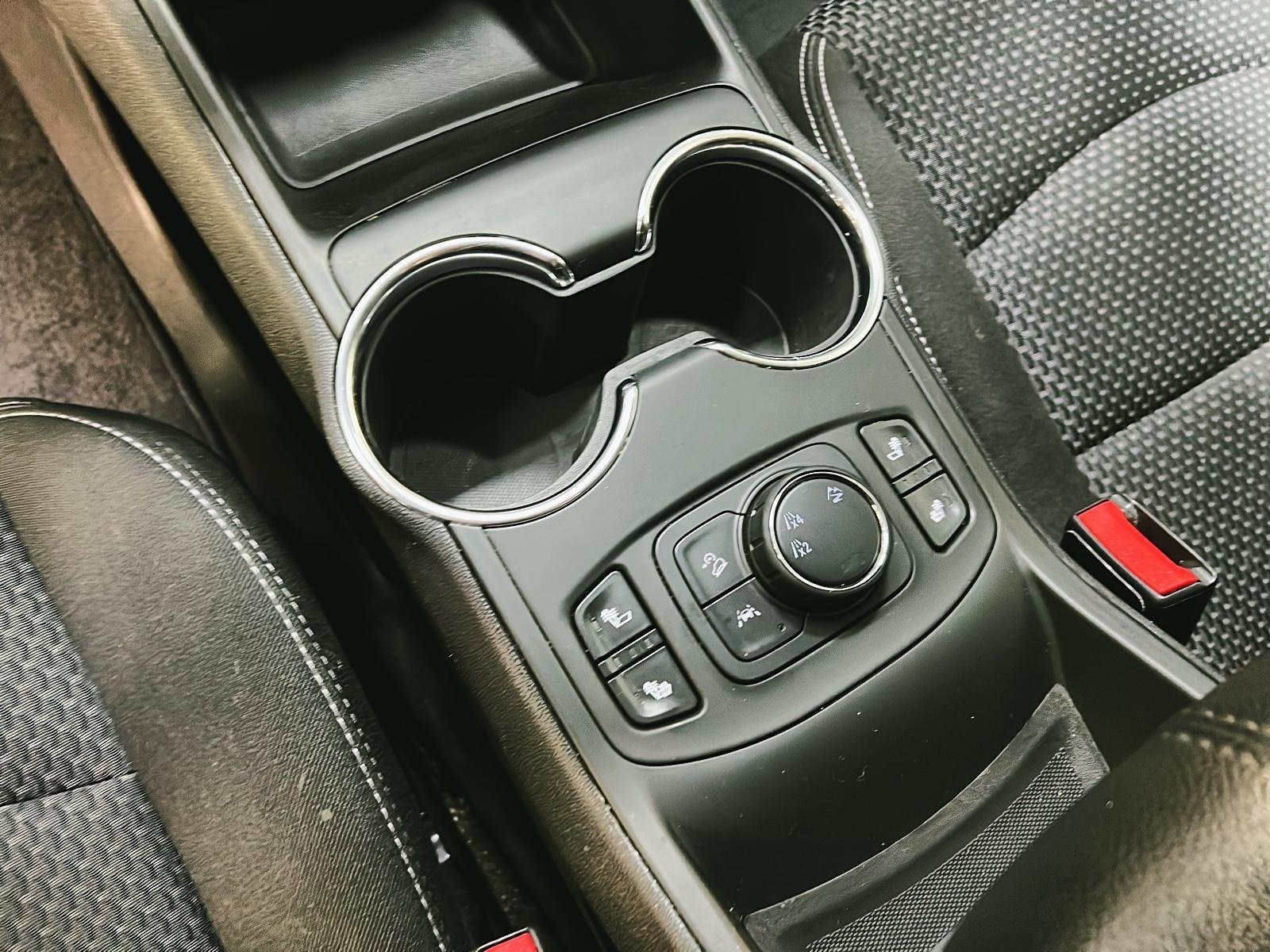 GMC Terrain 2022 - Image #14