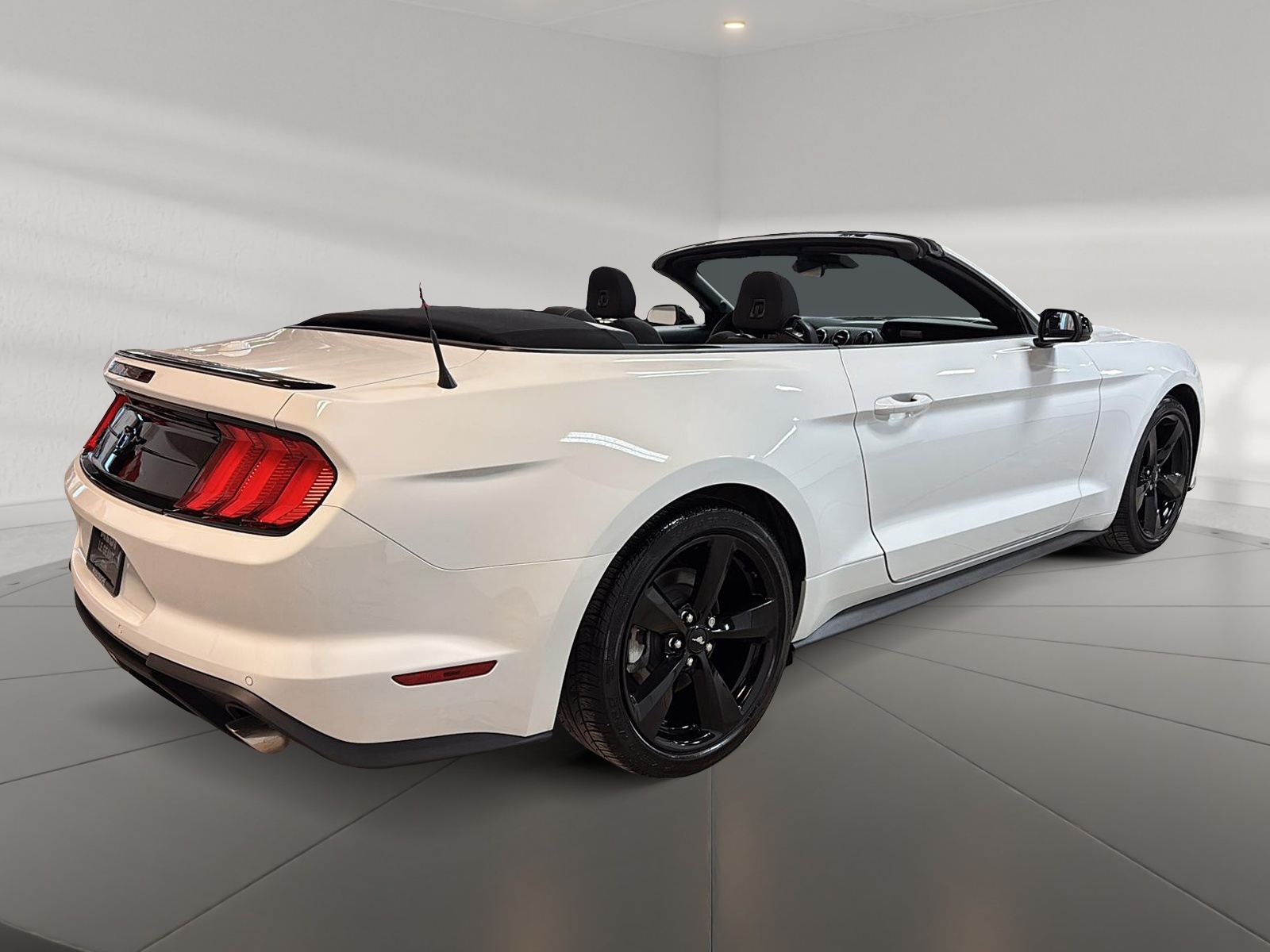 Ford Mustang 2022 - Image #5