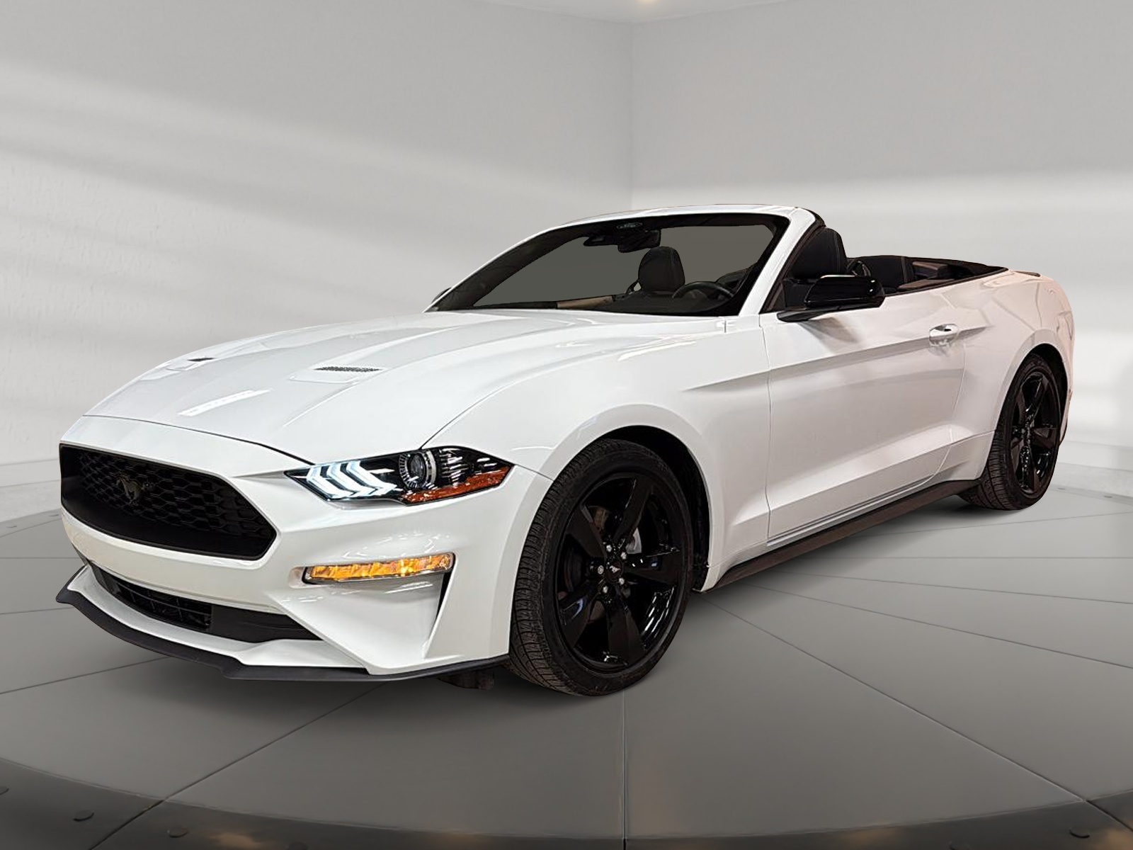 Ford Mustang 2022 - Image #1