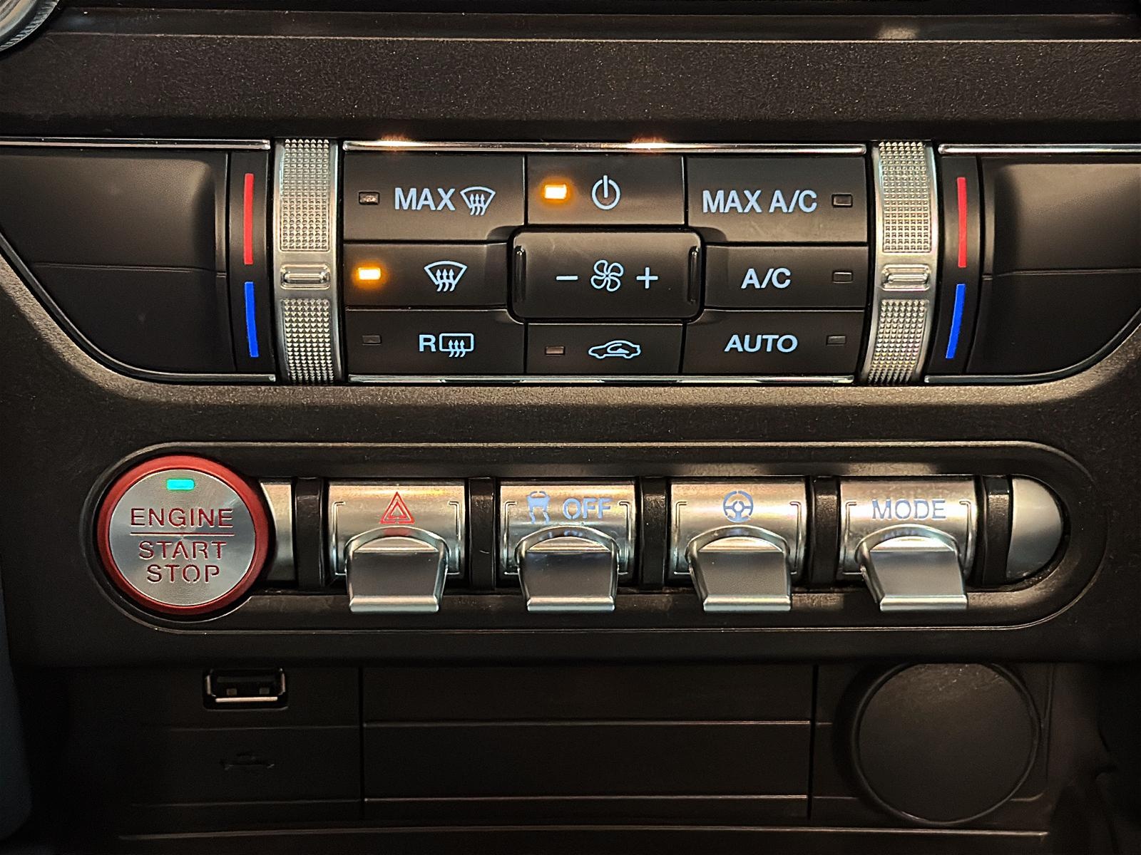 Ford Mustang ECOBOOST CONVERTIBLE 2022 - image #14