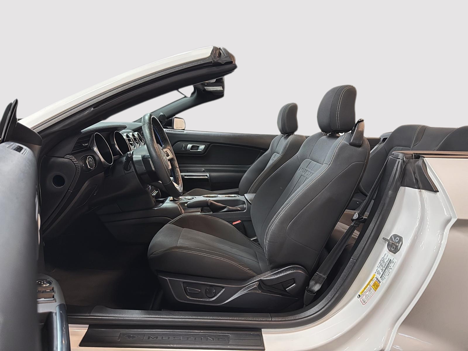 Ford Mustang 2022 - Image #8